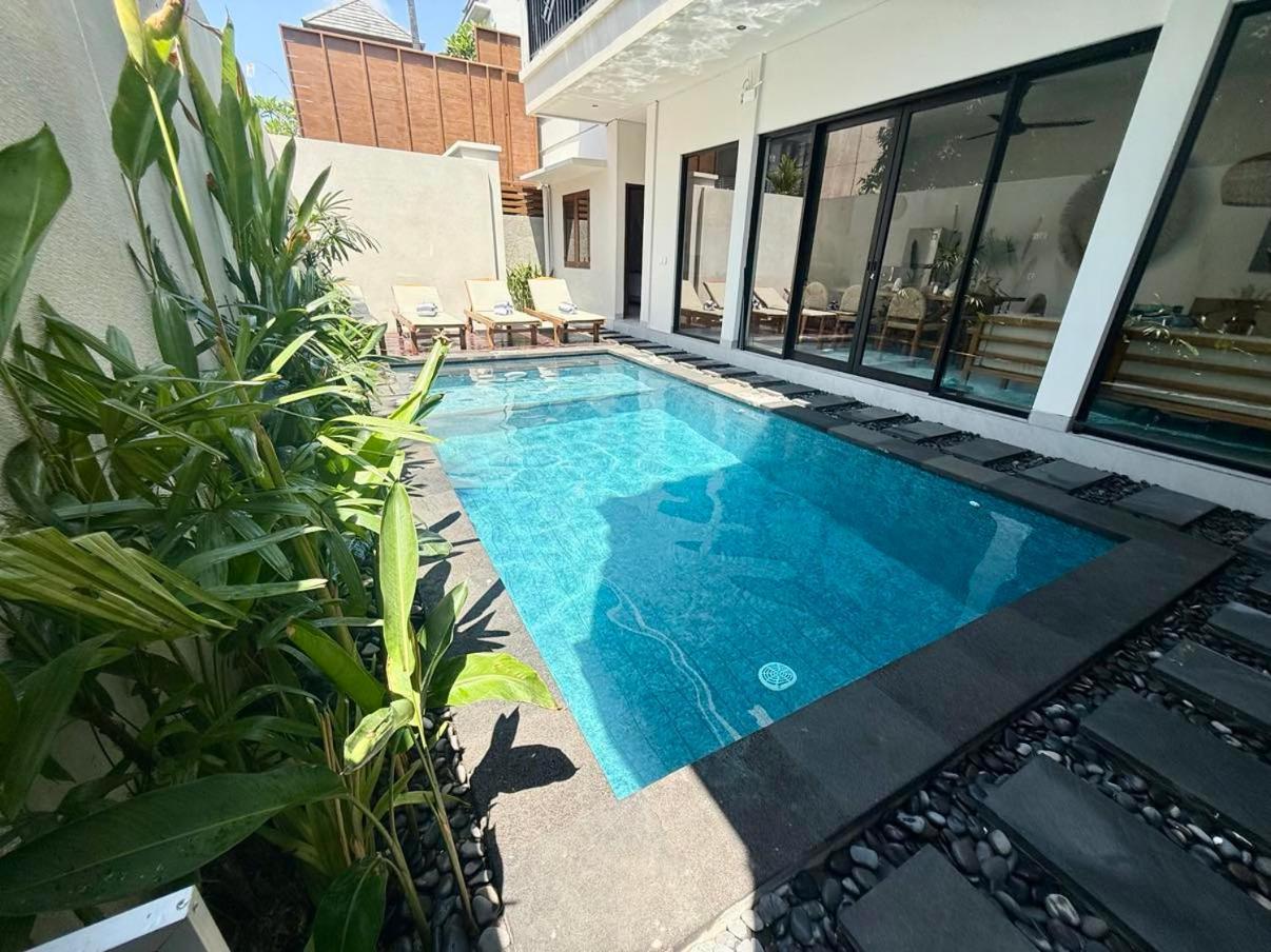 Villa Nanee - - 5 Bedroom - 5 Bathroom Legian (Bali)