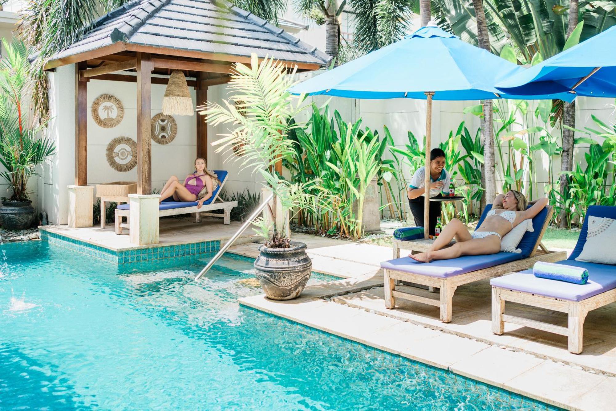 Aq-va & Seminyak Legian (Bali)