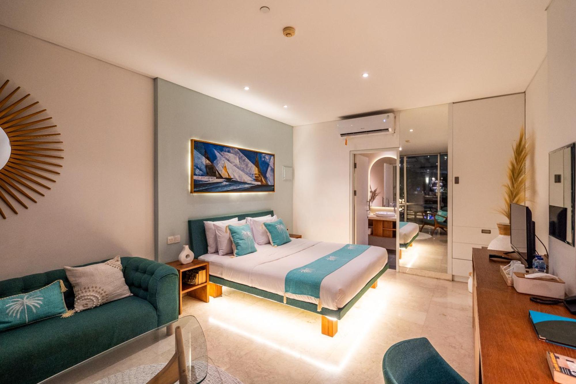 Hotel Aq-va & Seminyak 4*