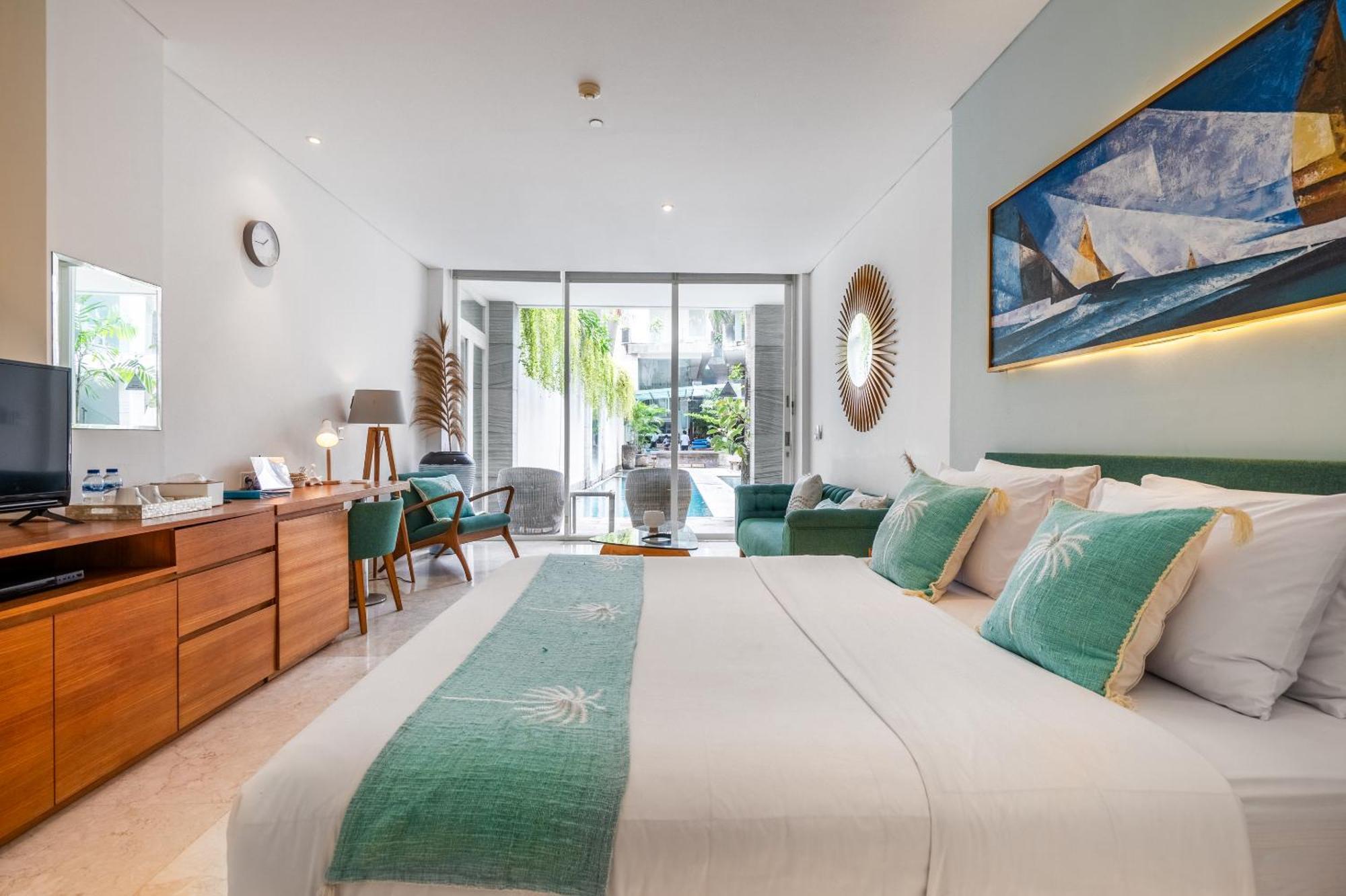 Hotel Aq-va & Seminyak Legian (Bali)