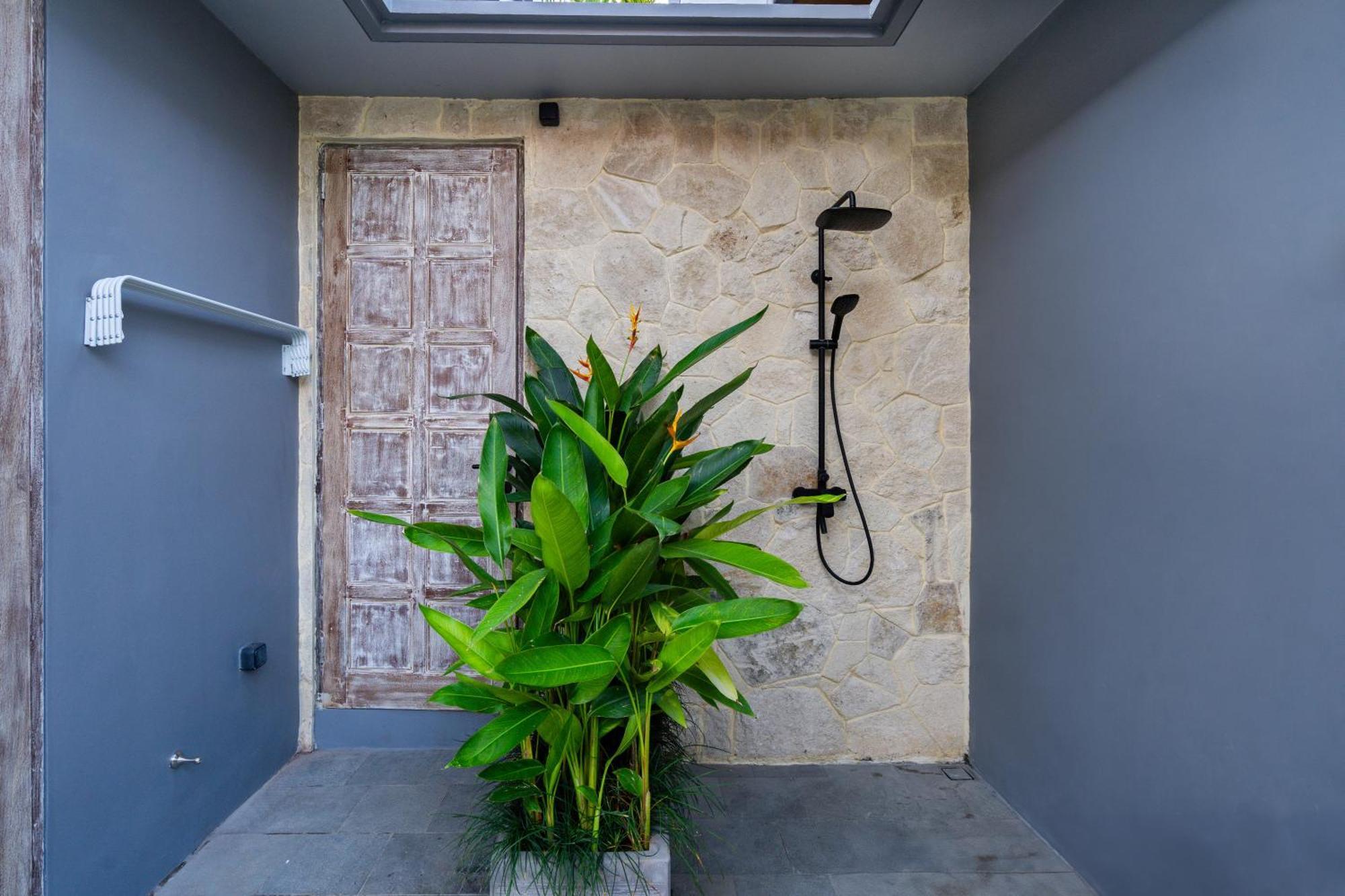 Indah Villa *