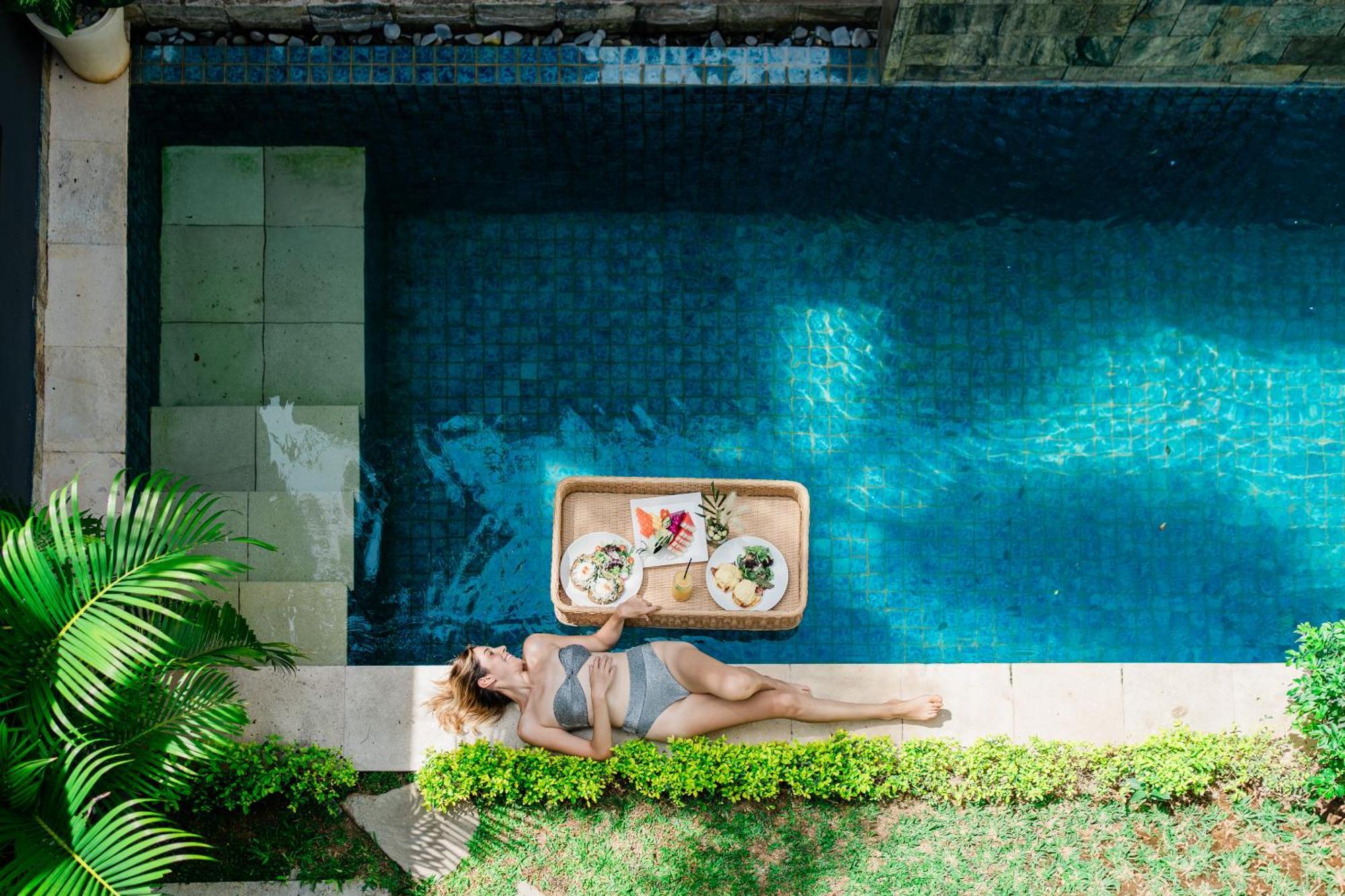Aq-va & Seminyak Hotel