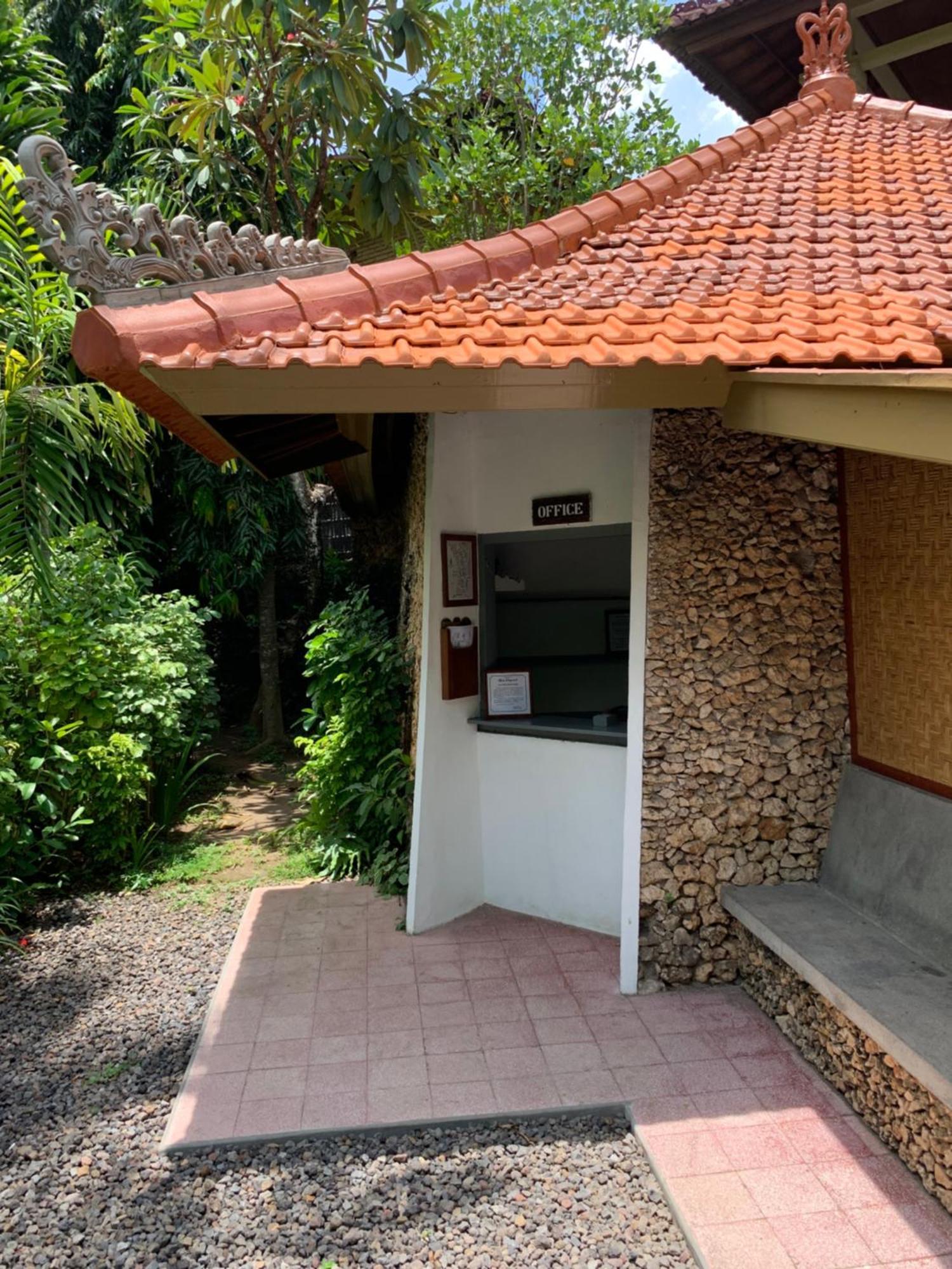 Lodge Poppies On Two Legian (Bali)