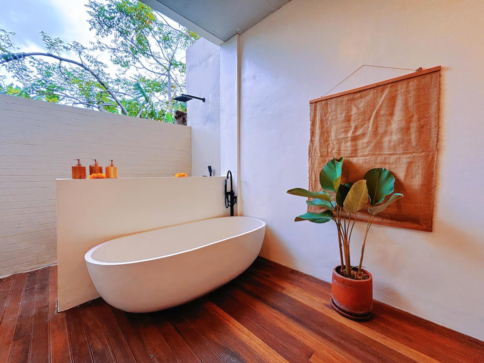 Kiri Kanan Legian (Bali)