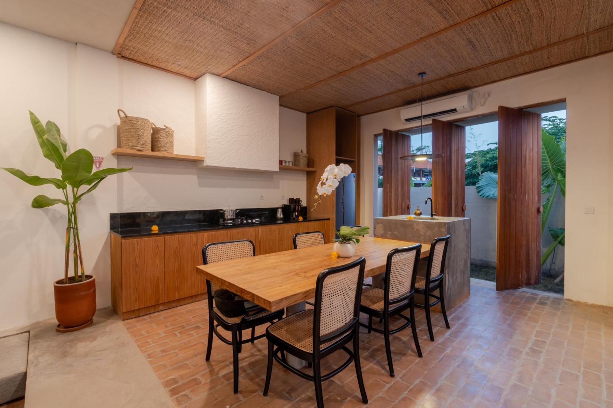 Kiri Kanan Villa