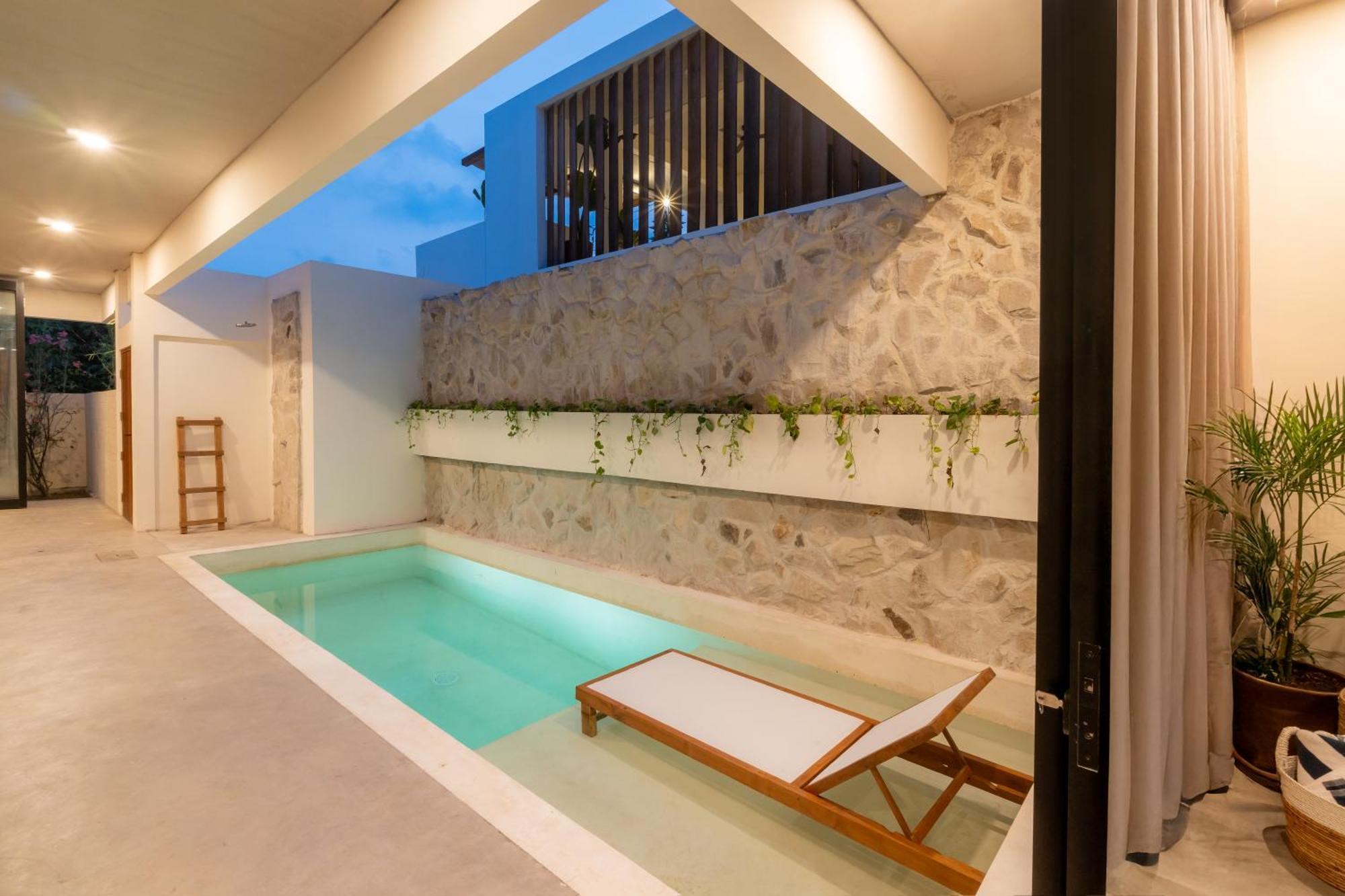 Kiri Kanan Legian (Bali)