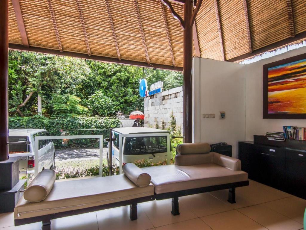 Hotel Ozz Kuta Bali Managed By Ozz Group 3*
