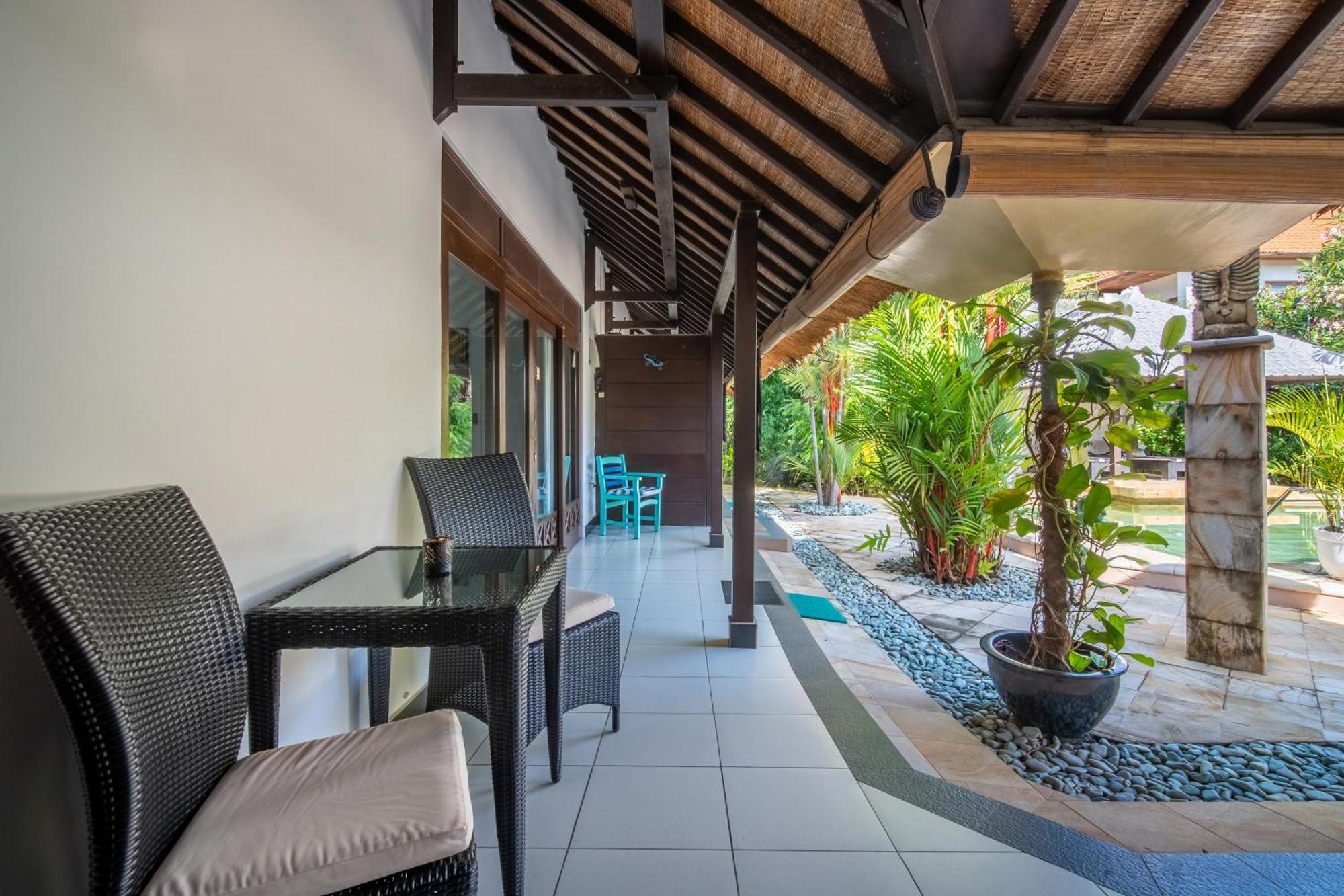 Nyumpene In * Legian