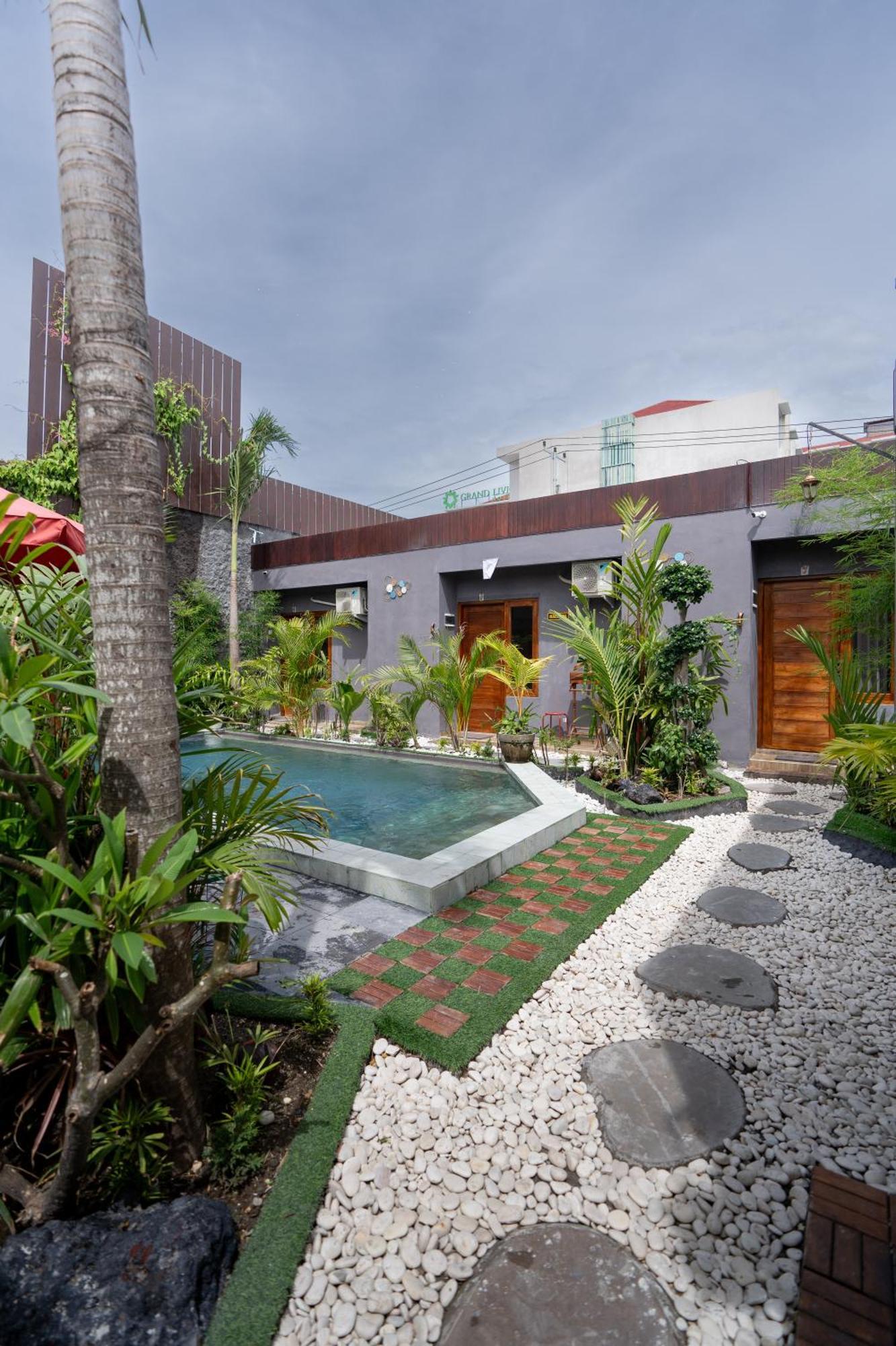 Griya Sadhana Dewi Sri 3* Legian (Bali)