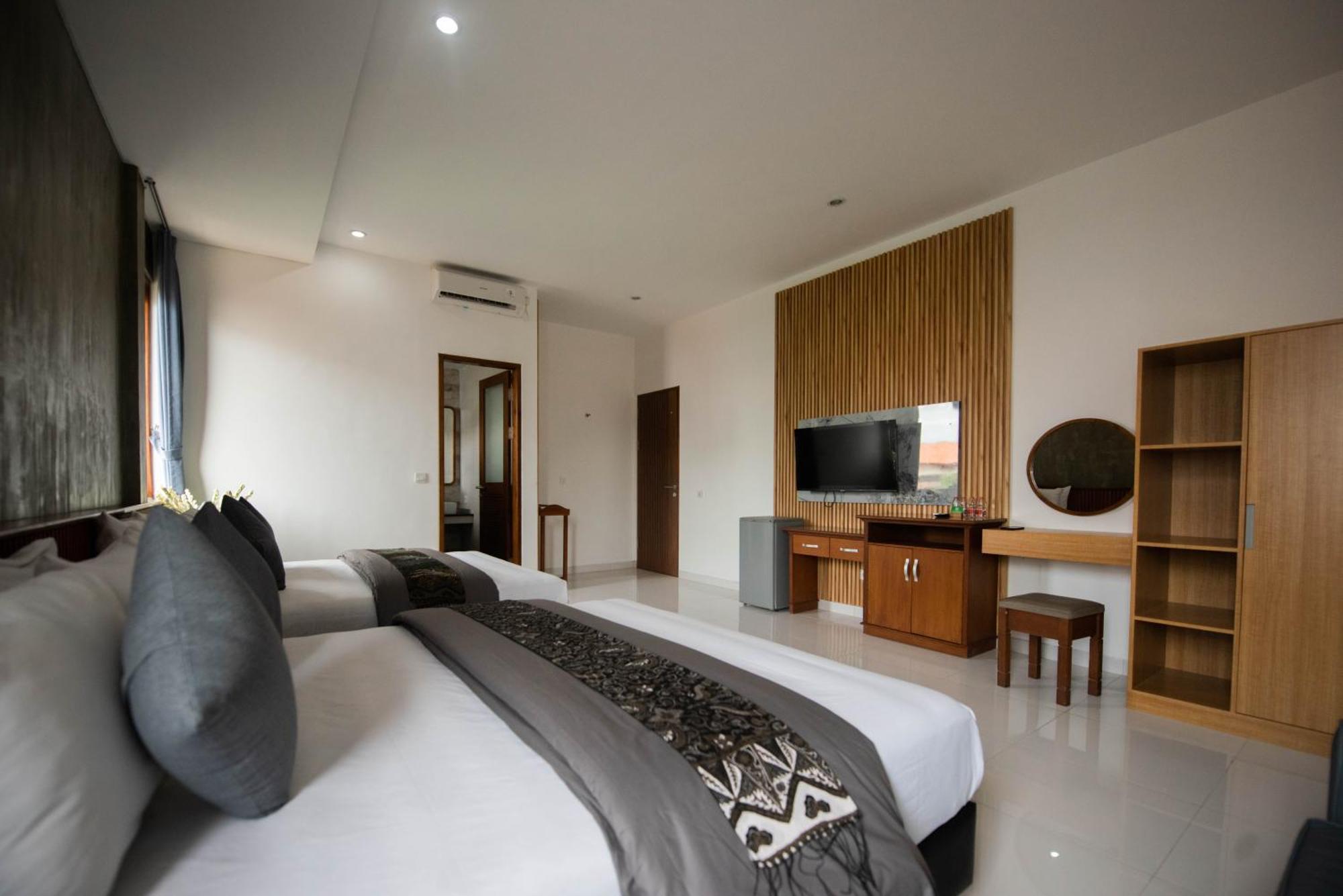Sandat Hotel