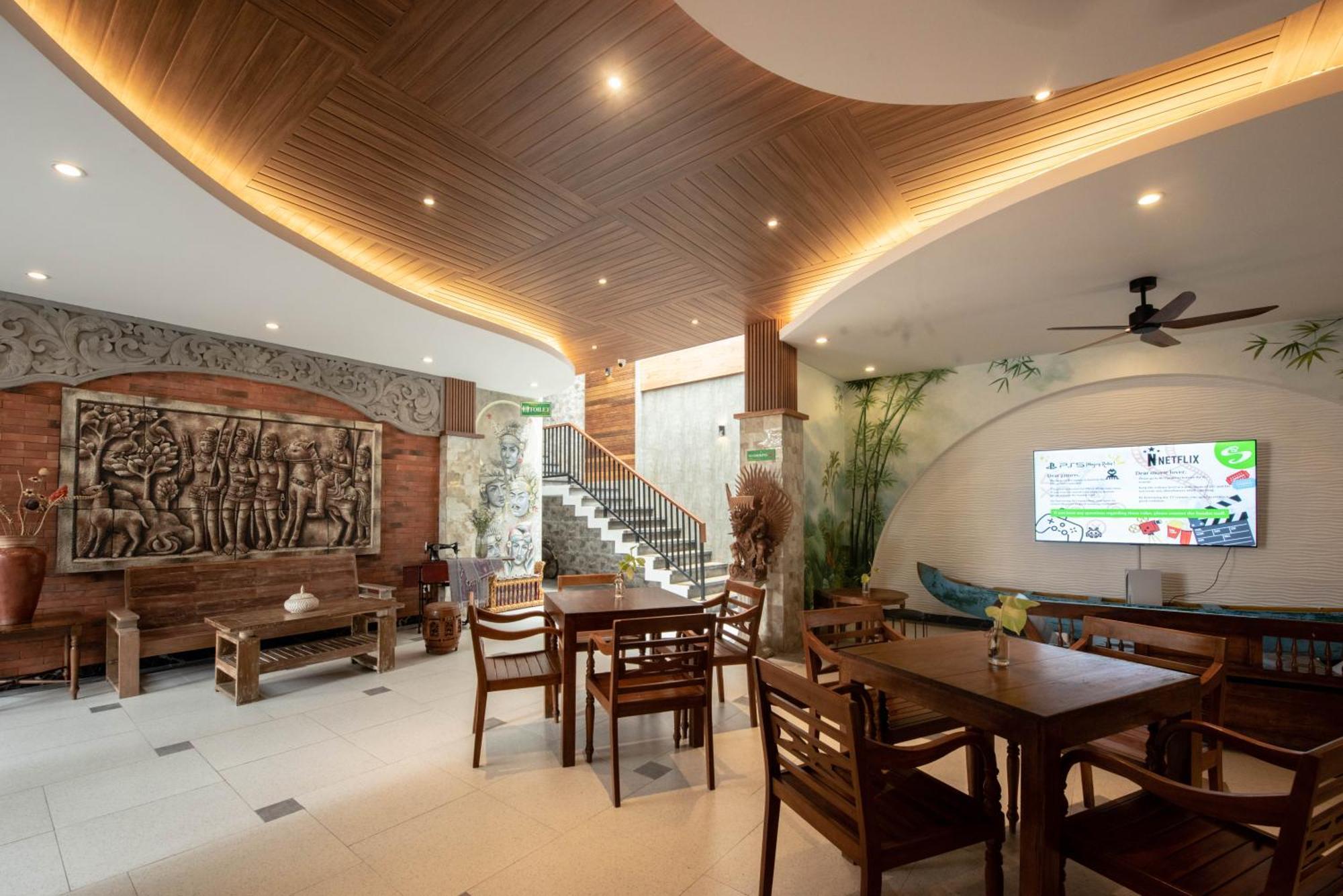 Sandat Hotel 3*