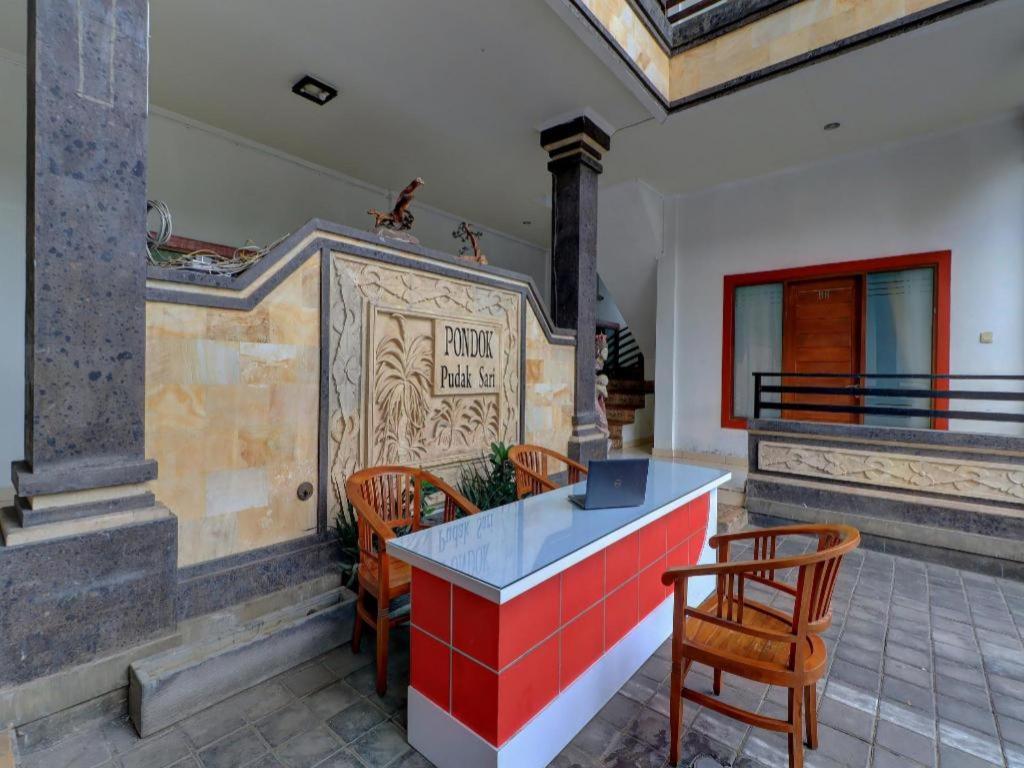Capital O 92229 Pudak Sari Hotel 2*