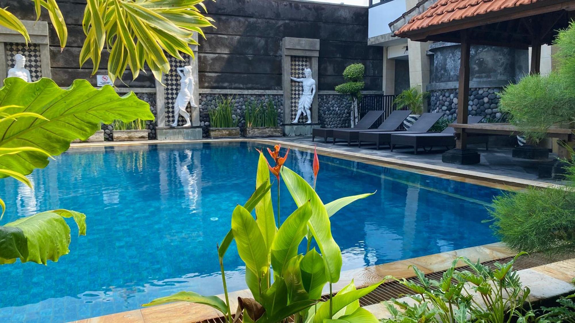 Sandat Legian