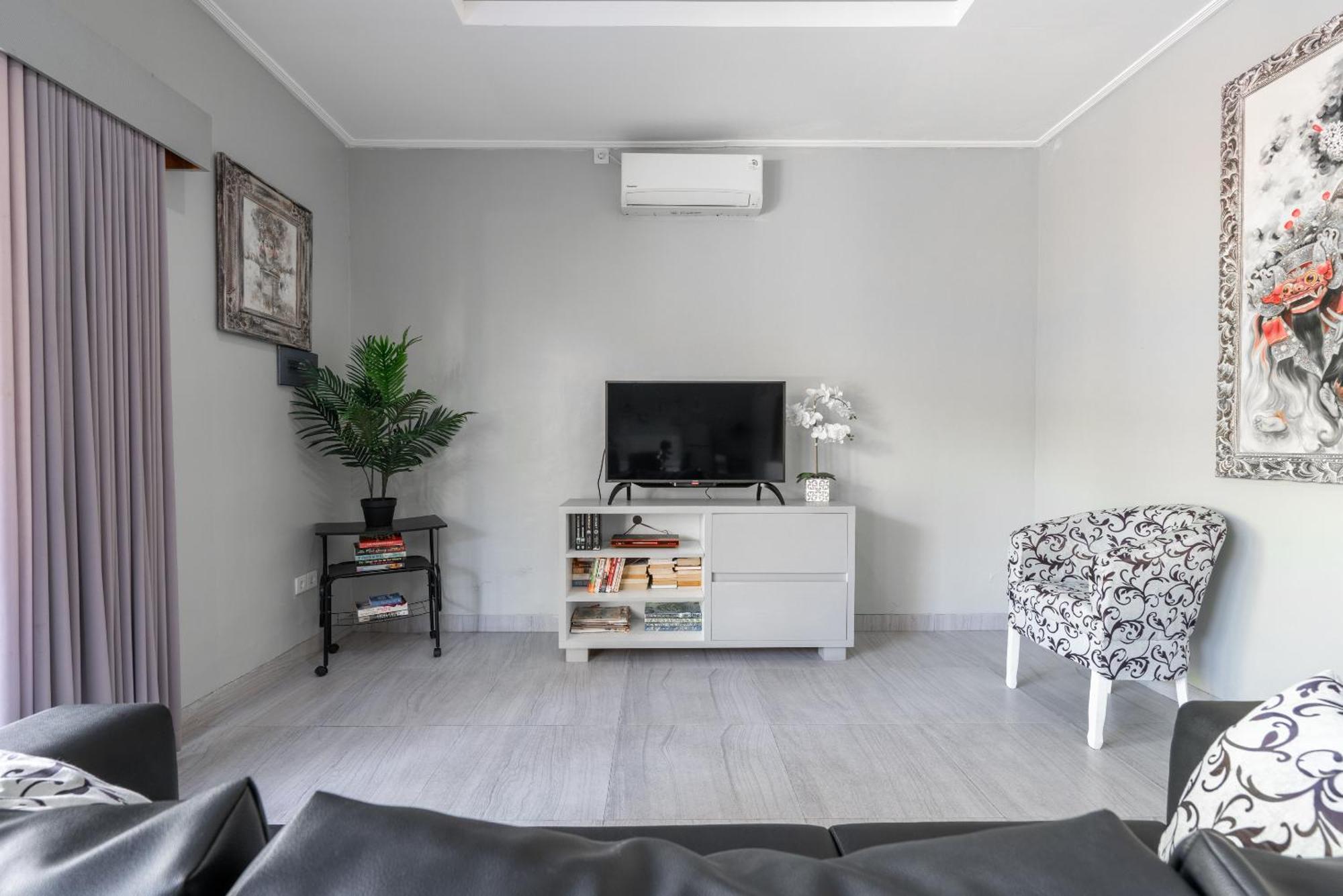 3 Bedroom Mawar Walk To Legian (Bali)