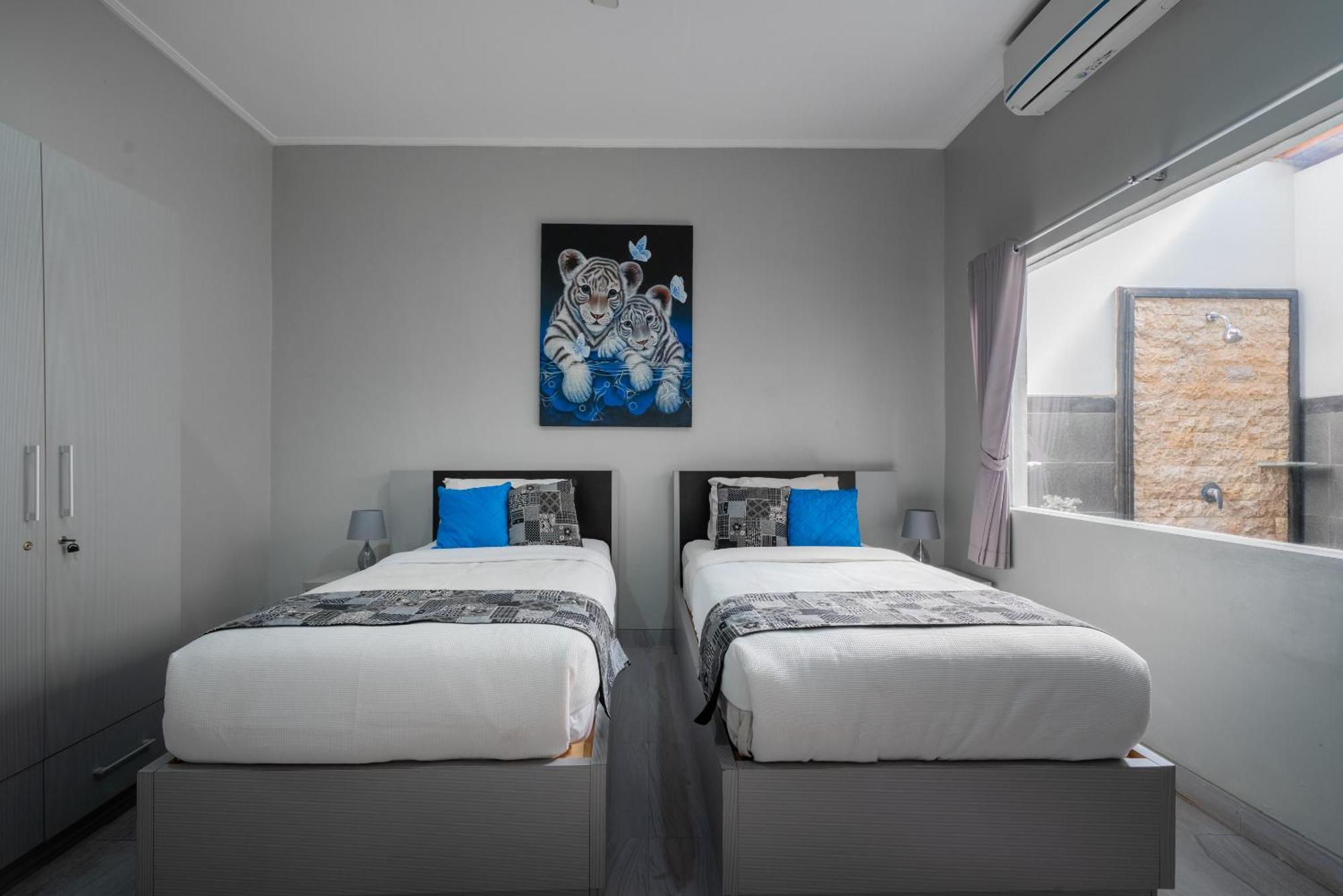 Villa 3 Bedroom Mawar Walk To