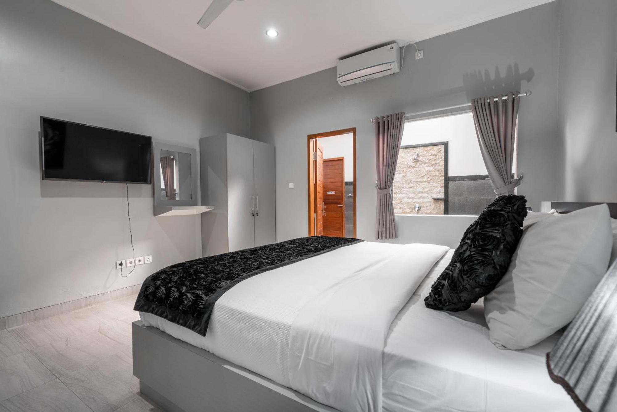 3 Bedroom Mawar Walk To Villa