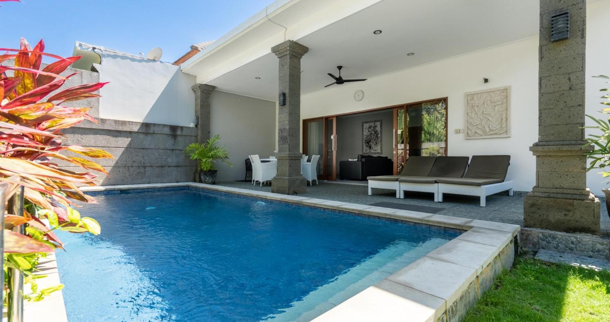3 Bedroom Mawar Walk To Villa *