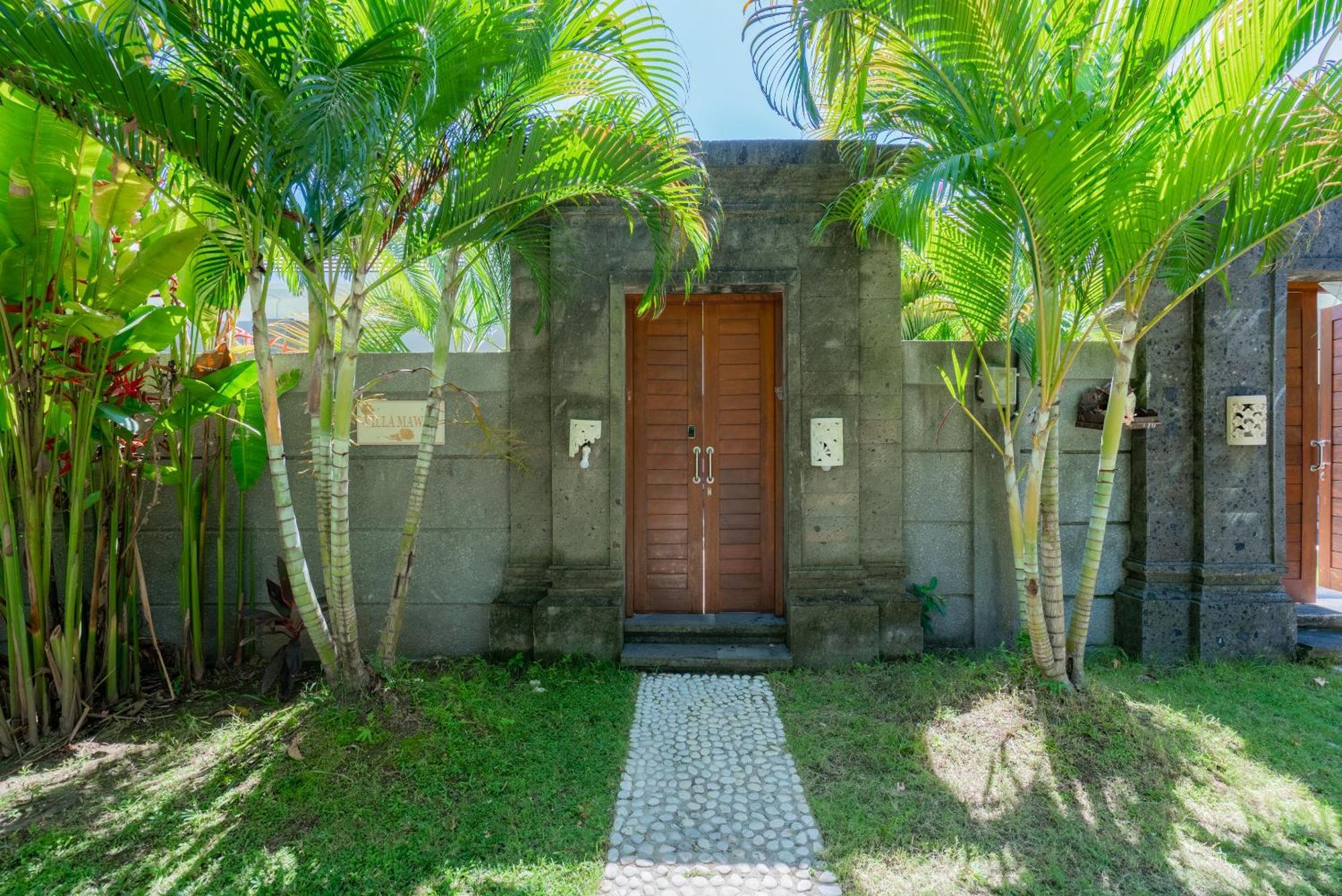 3 Bedroom Mawar Walk To Villa *