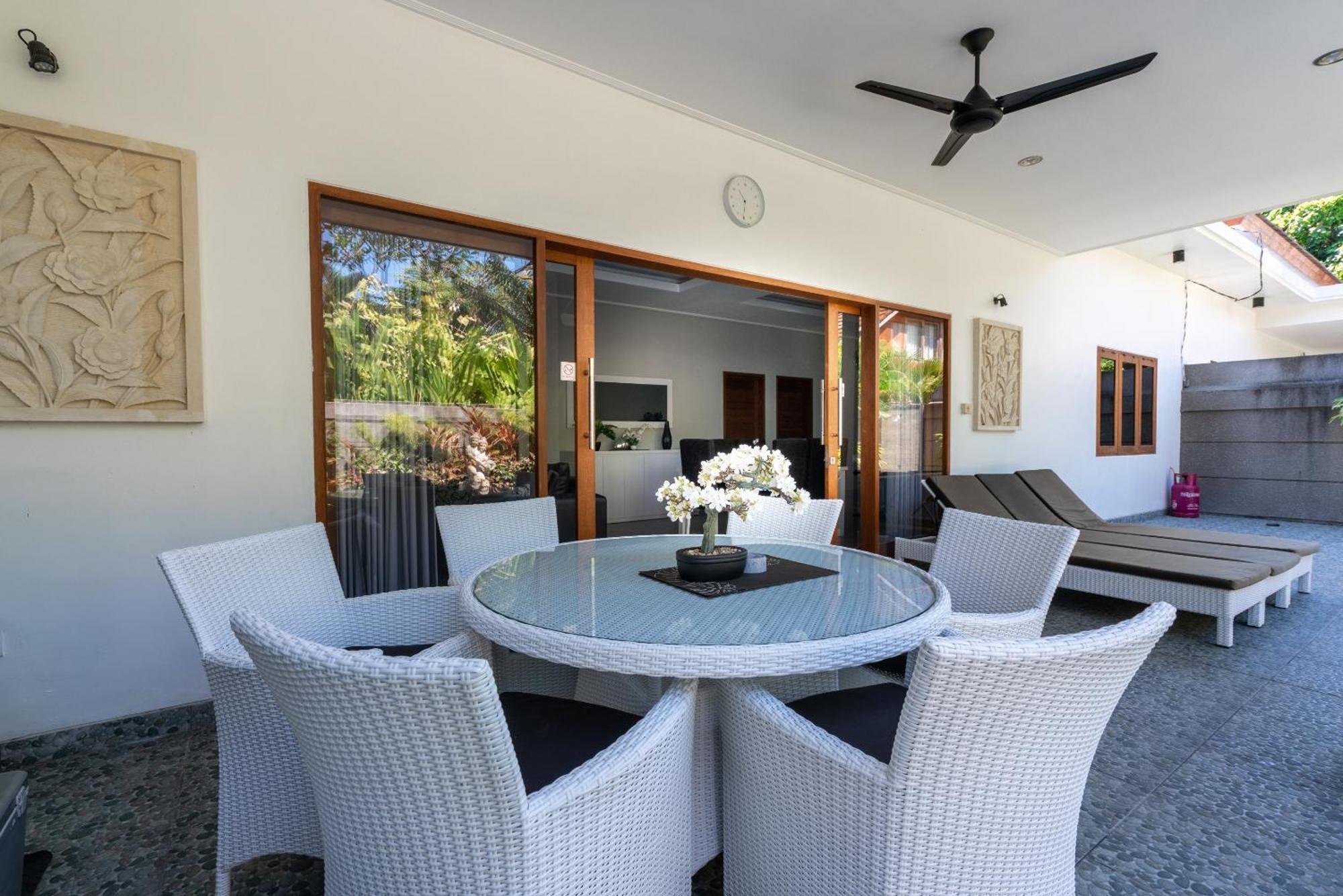 Villa 3 Bedroom Mawar Walk To Legian (Bali)