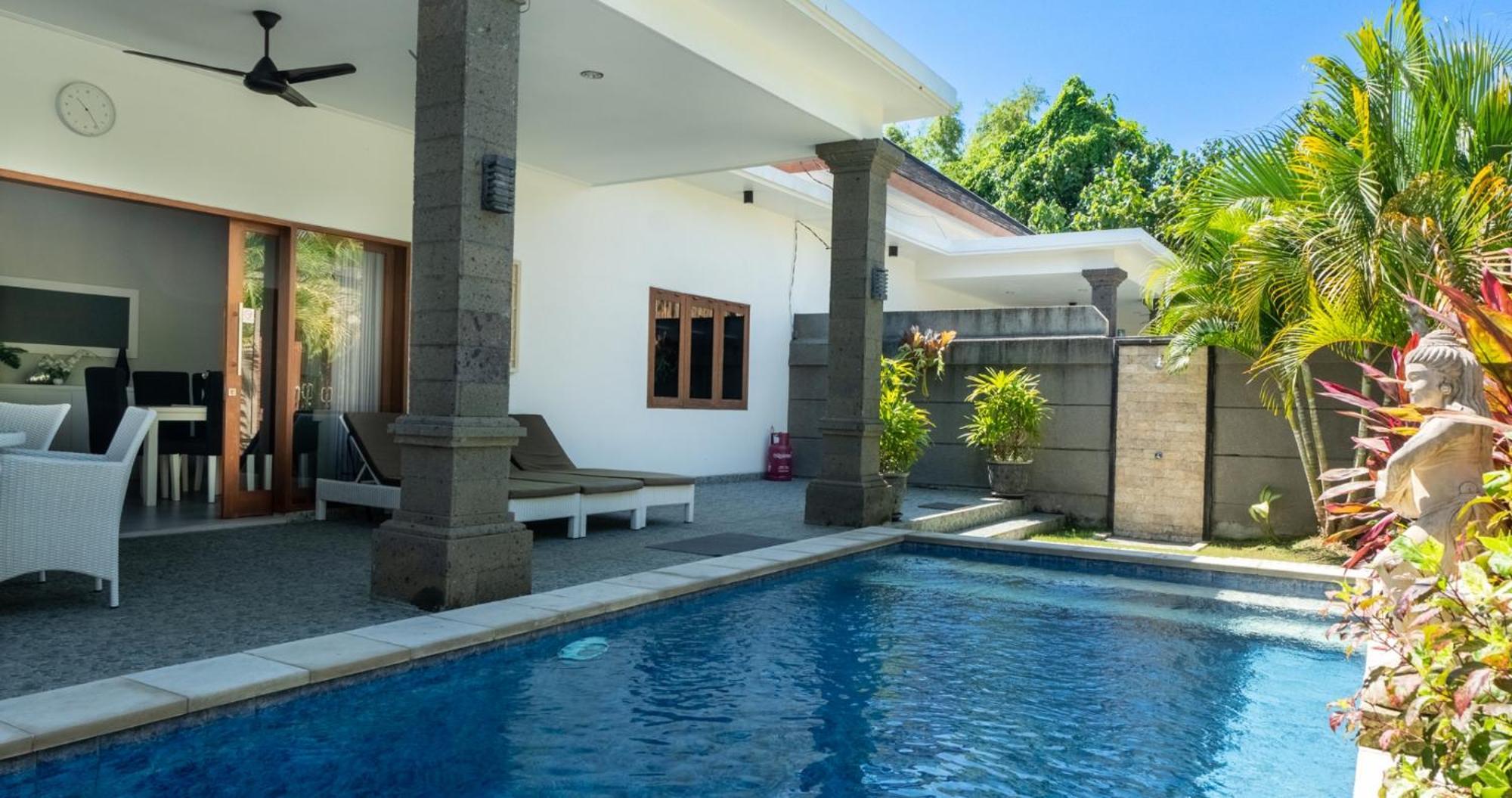 3 Bedroom Mawar Walk To Villa