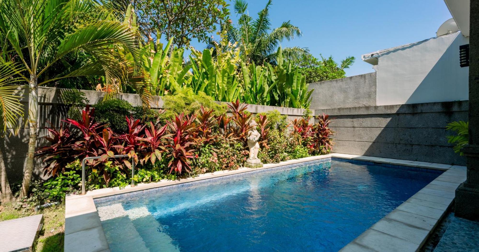 Villa 3 Bedroom Mawar Walk To Legian (Bali)