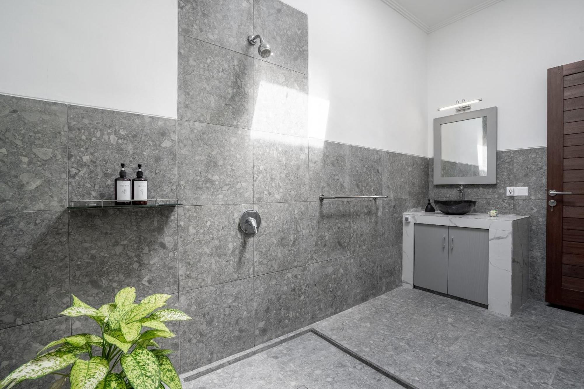 Apartemen Aster By Ibali Management Legian (Bali)