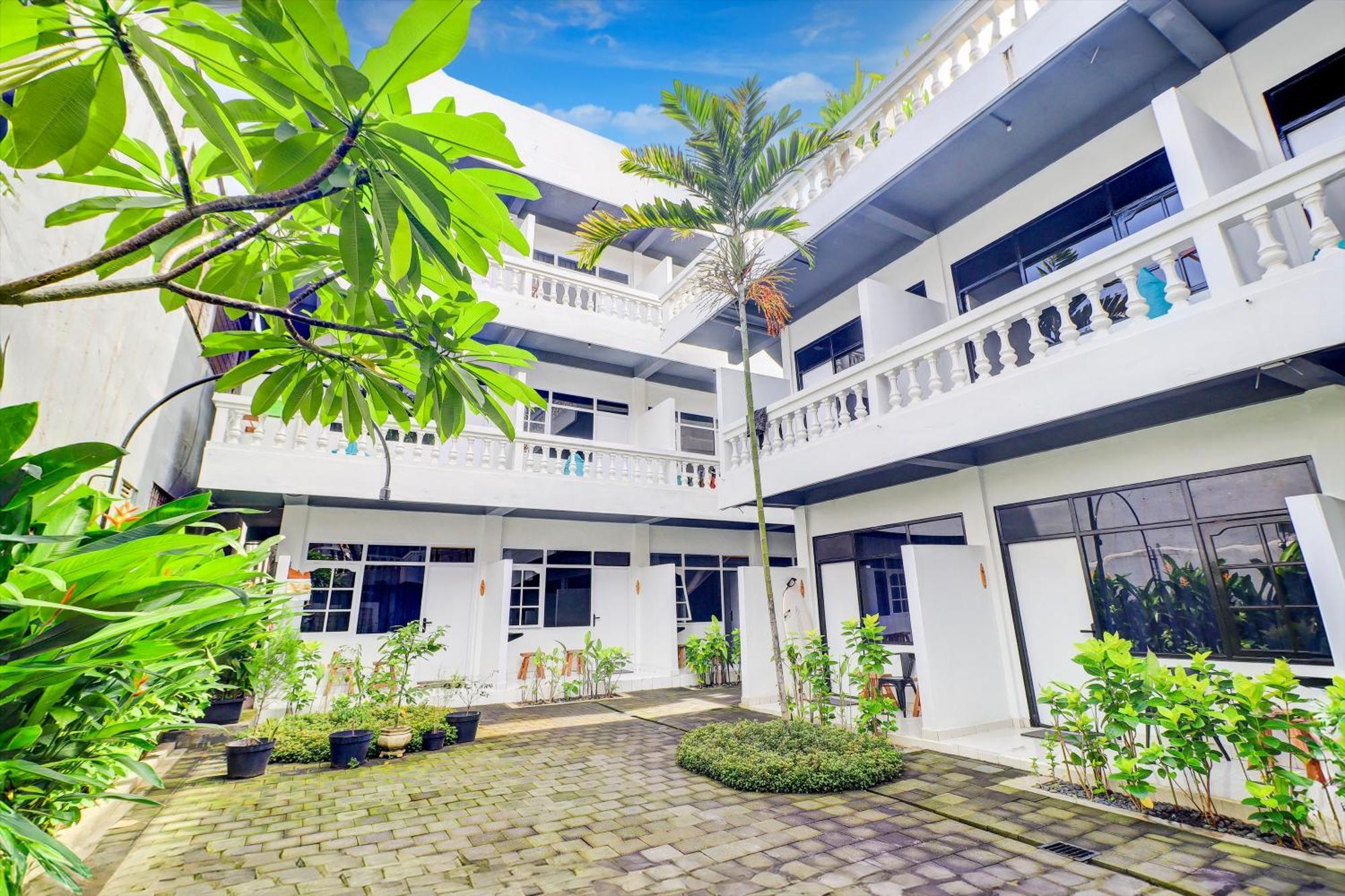 Collection O Near 3* Legian (Bali)