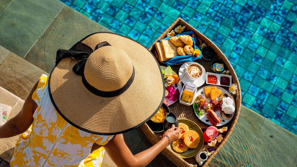 Resort Away Bali Camakila 4*