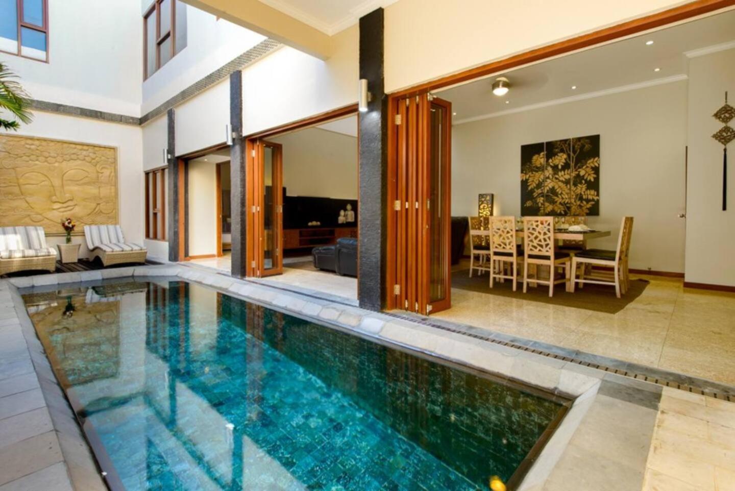 Super 4 Bed, Sleeps 8, Just 300m Walk From Villa Legian (Bali)