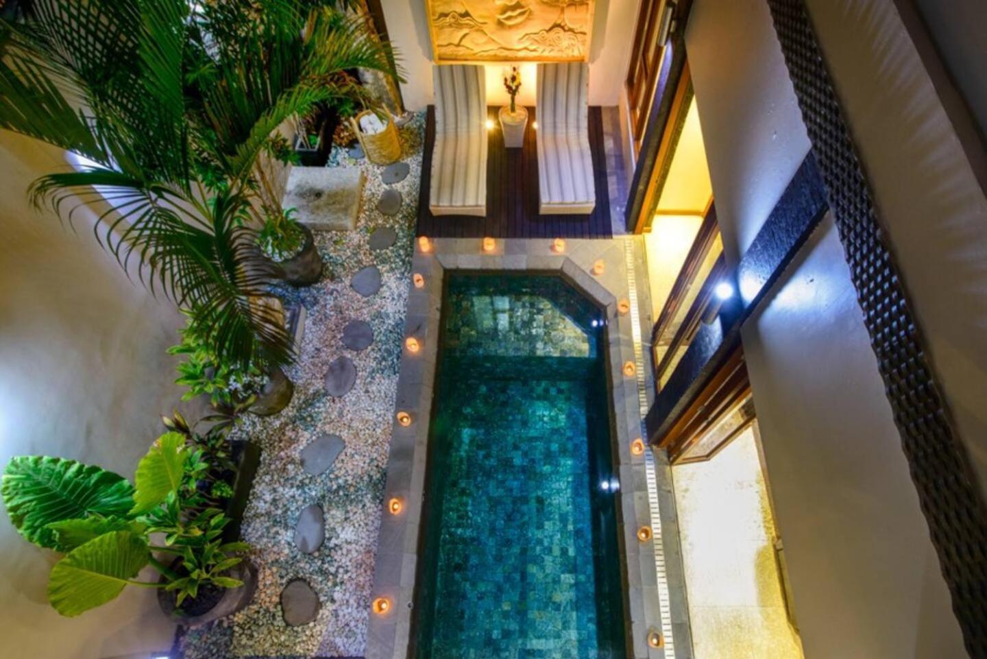Super 4 Bed, Sleeps 8, Just 300m Walk From *