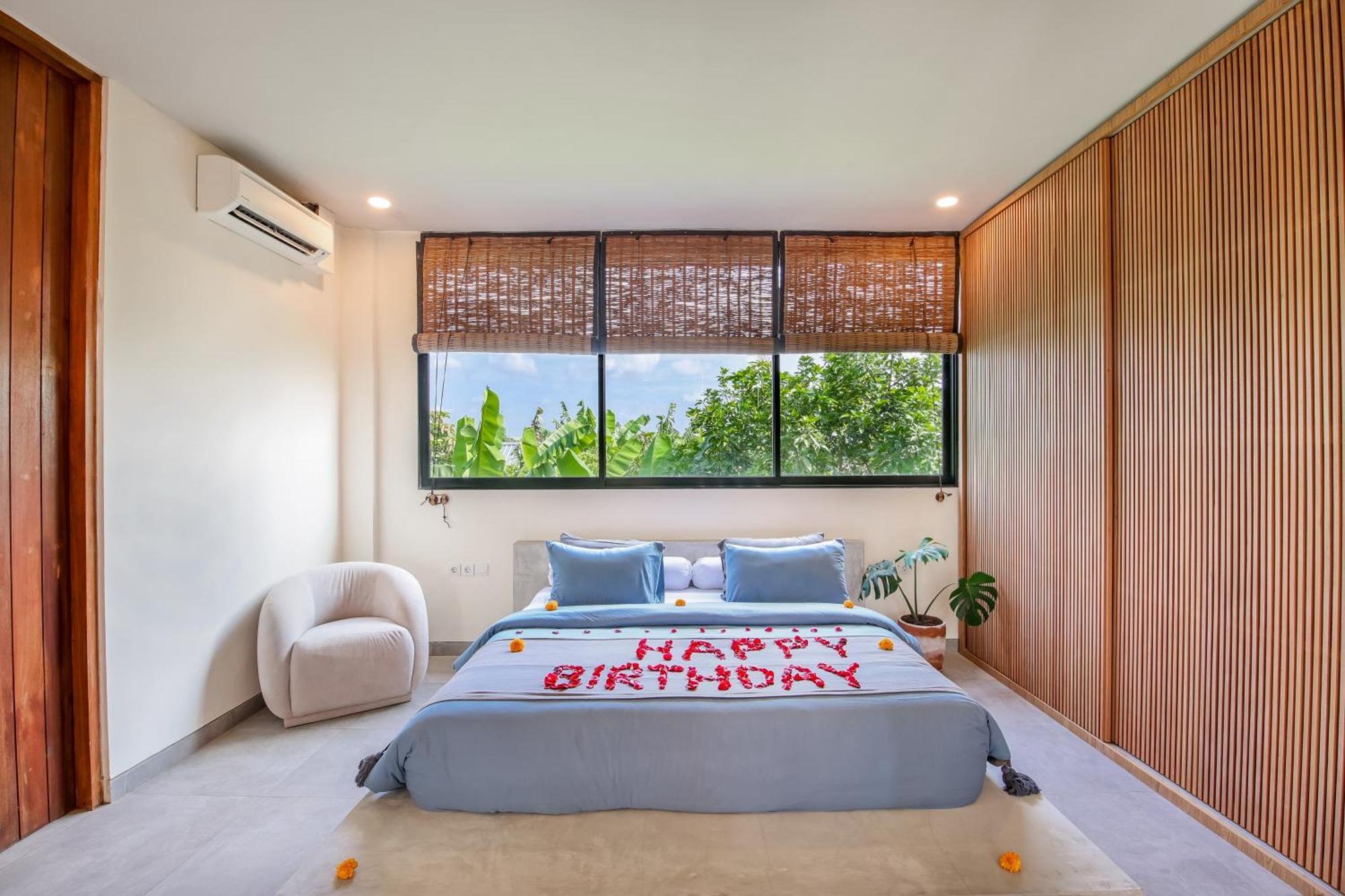 Kiri Kanan Villa *