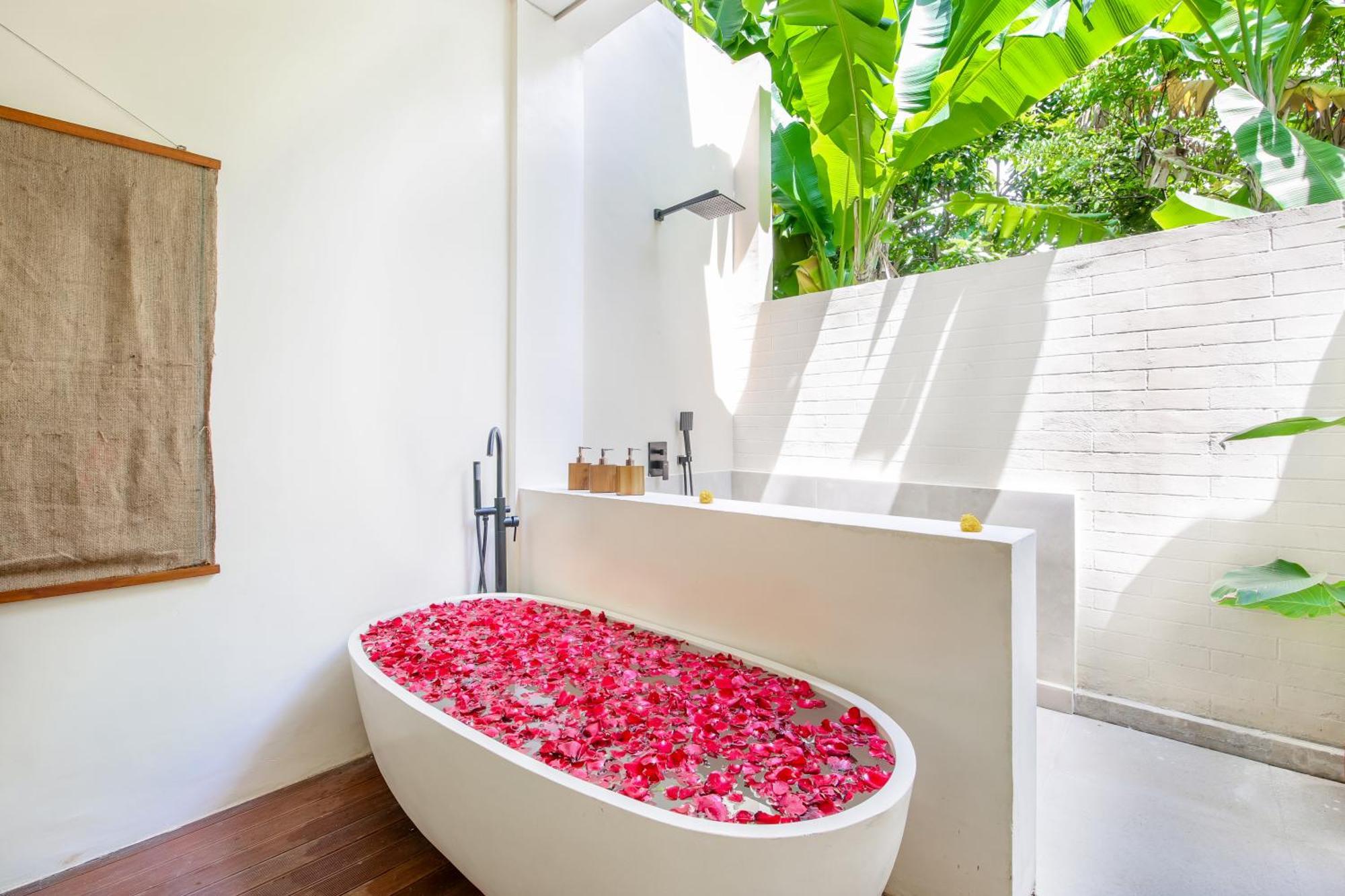 Kiri Kanan Legian (Bali)