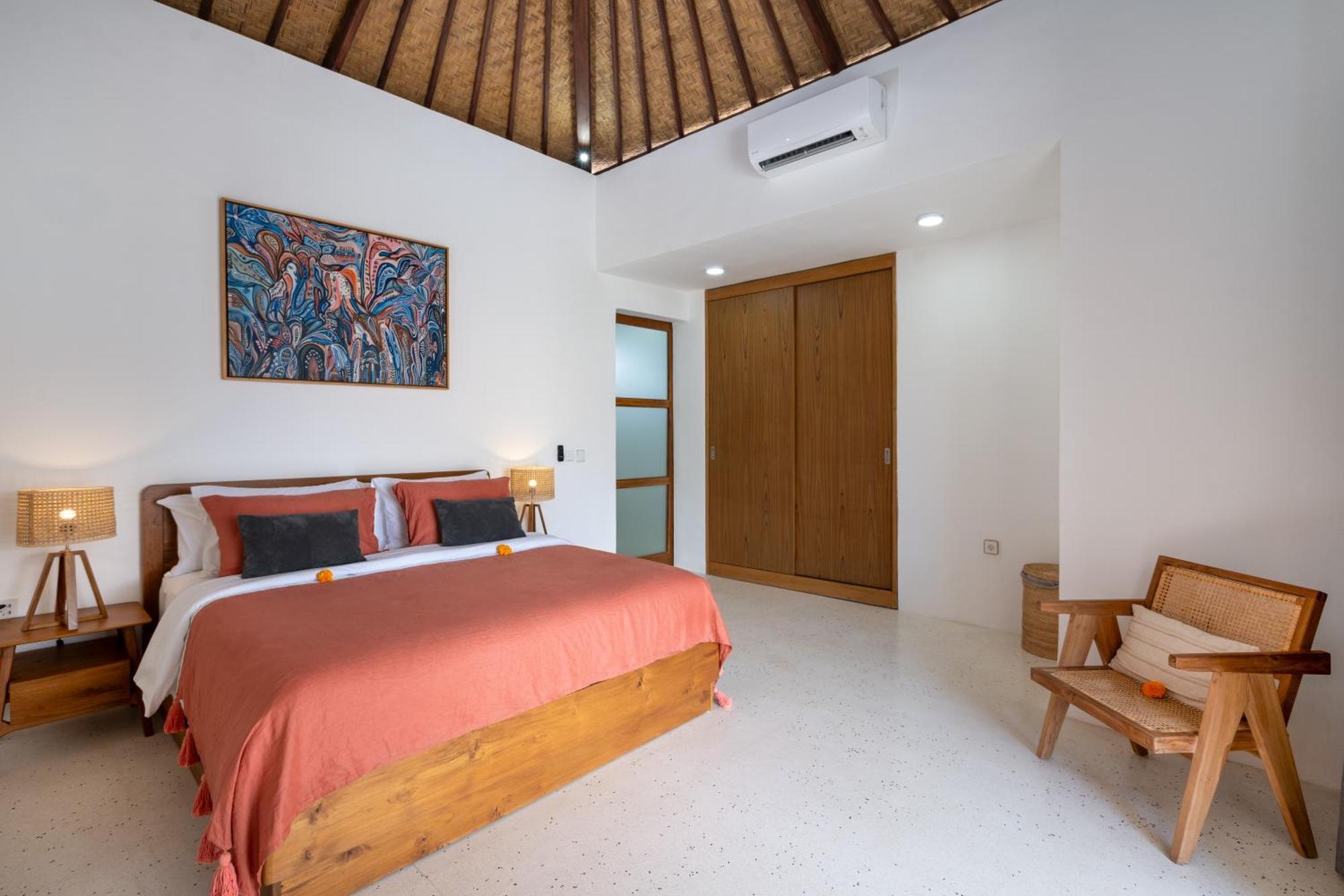 Villa Mandara Double Six