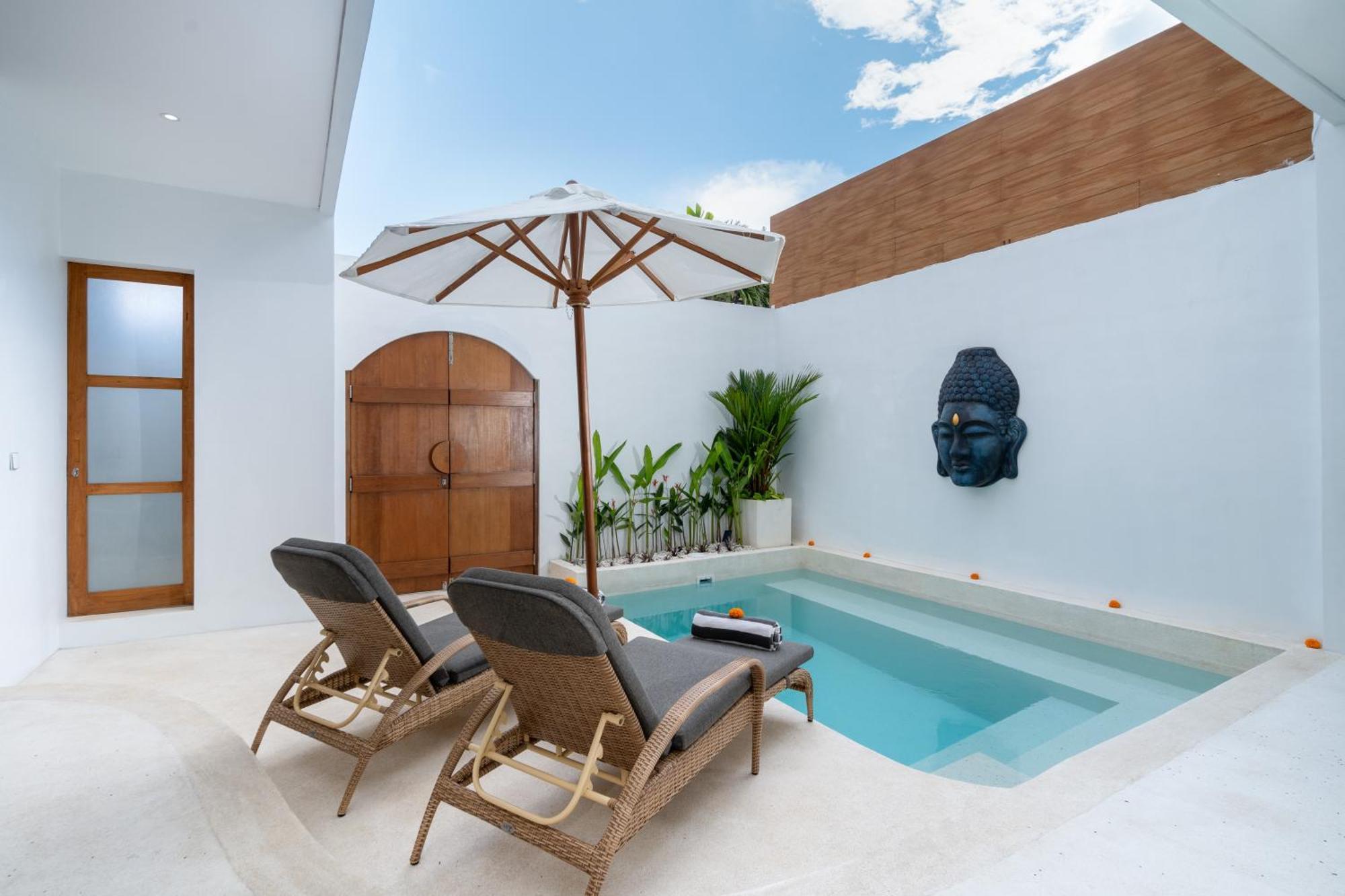 Villa Mandara Double Six
