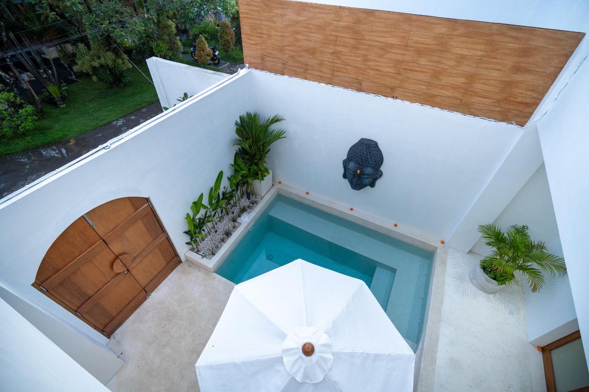 Villa Mandara Double Six *