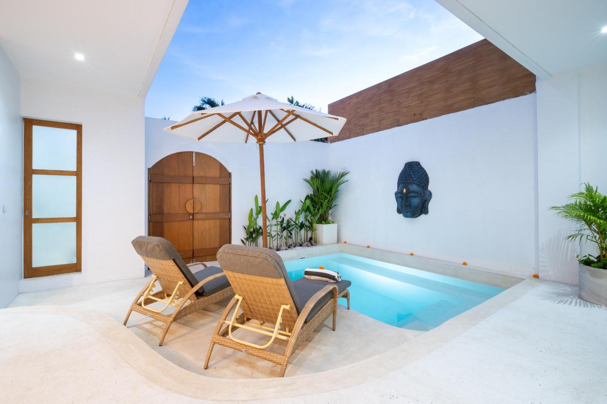 Villa Mandara Double Six