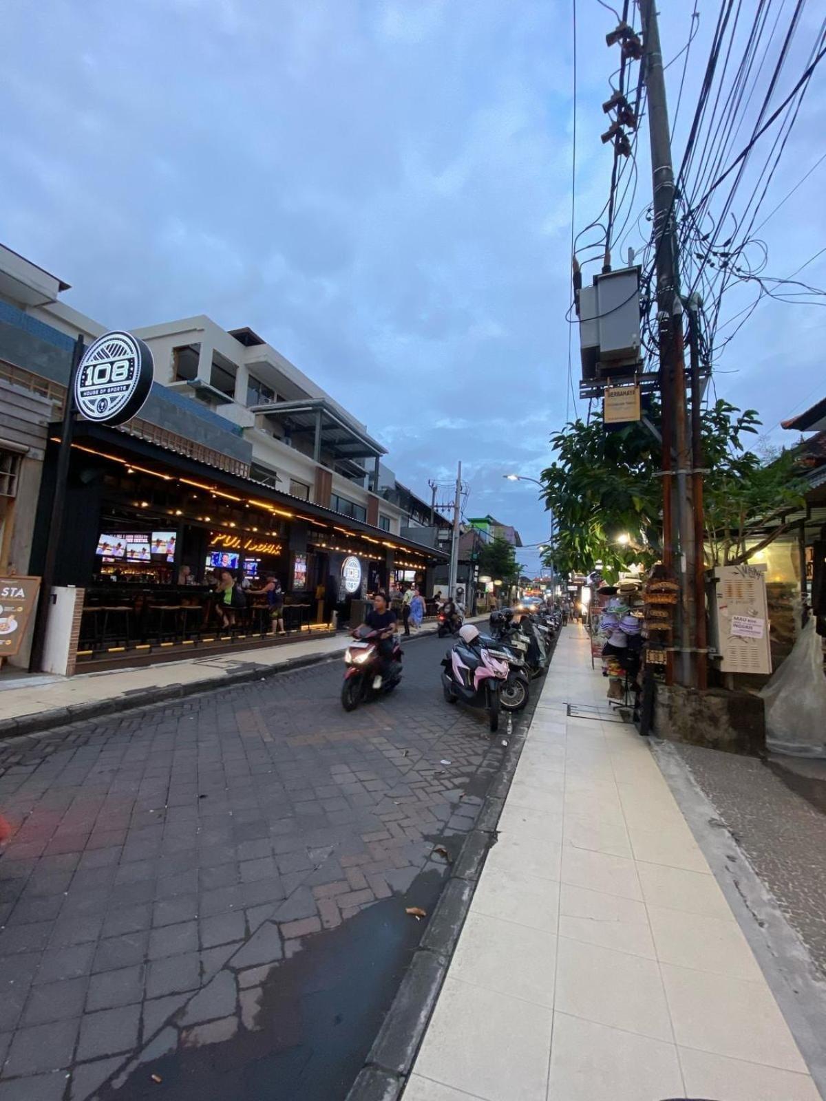 Cozy Kuta - 1 Minutes To The By Micky *