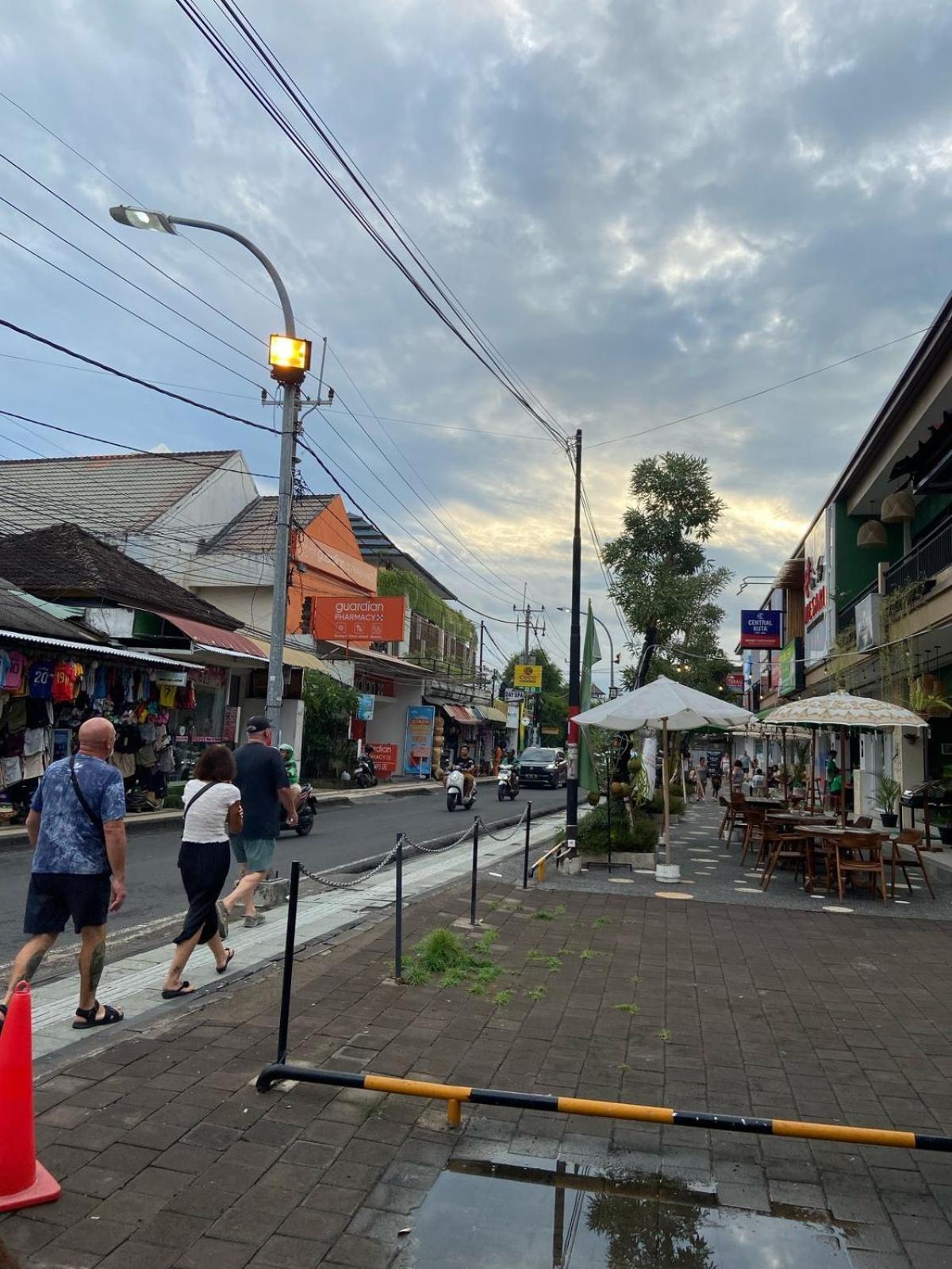 Cozy Kuta - 1 Minutes To The By Micky Apartment *