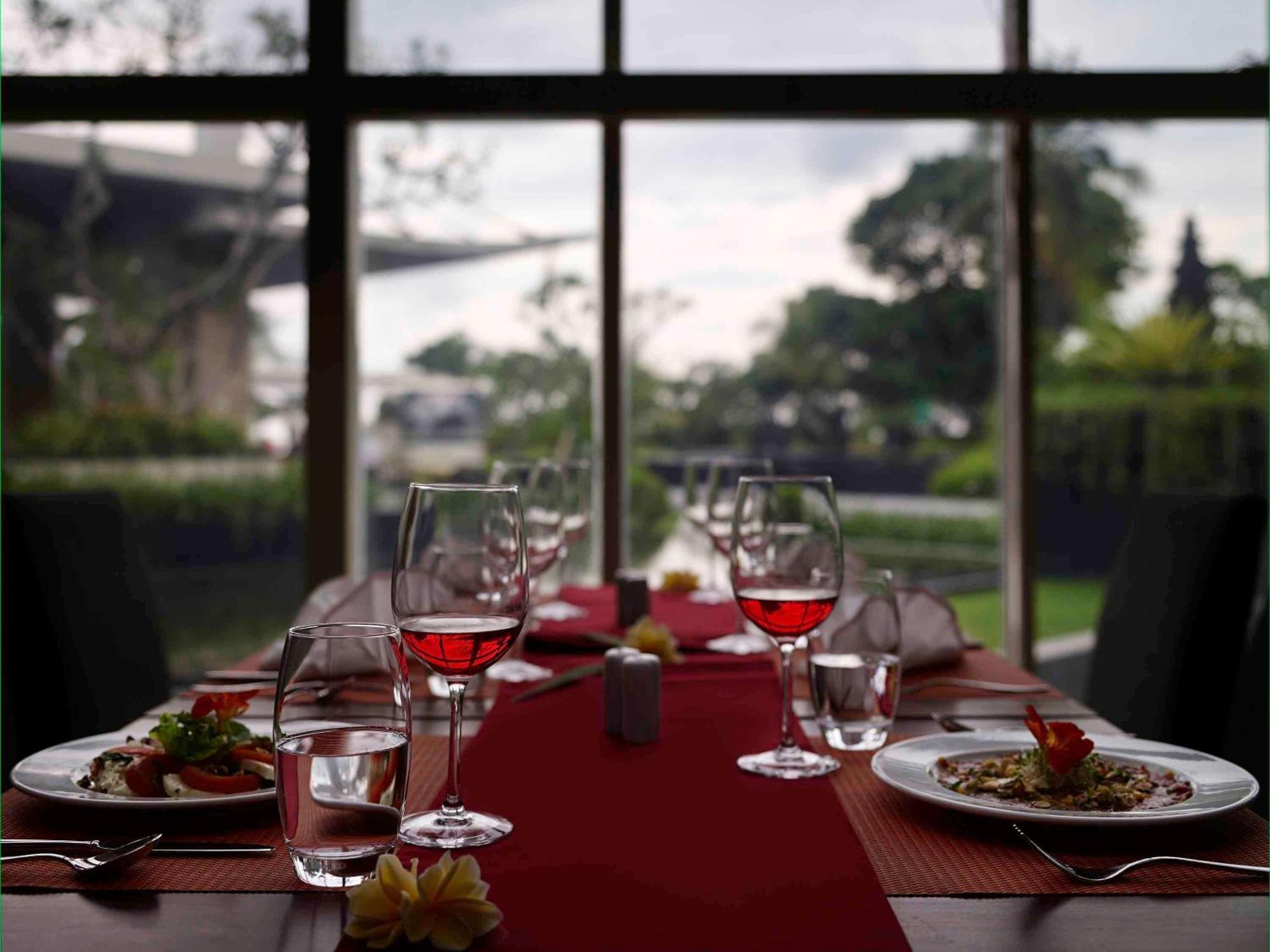 Resor Pullman Bali