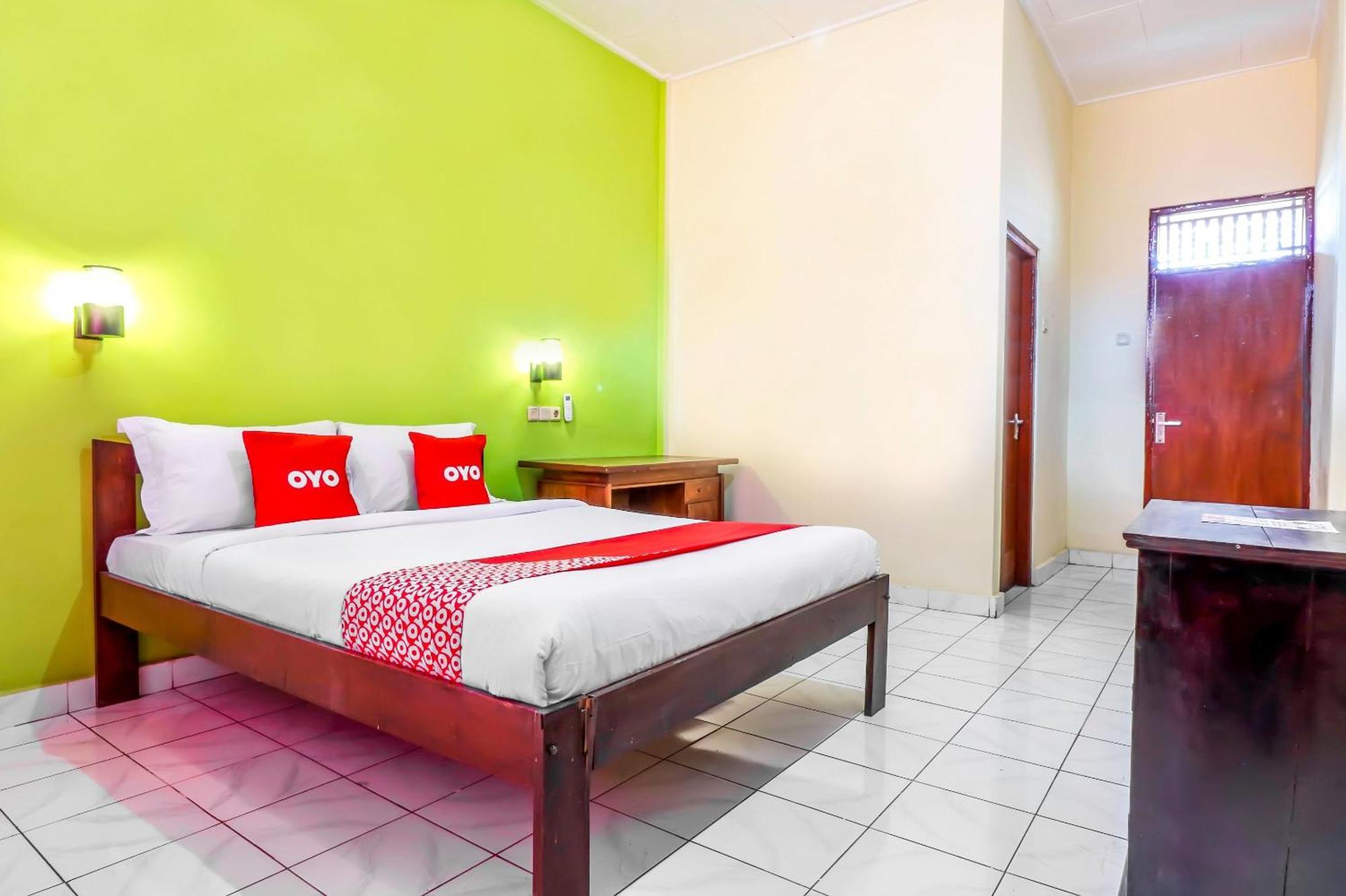 Hotel Oyo 2184 Nan Berlian