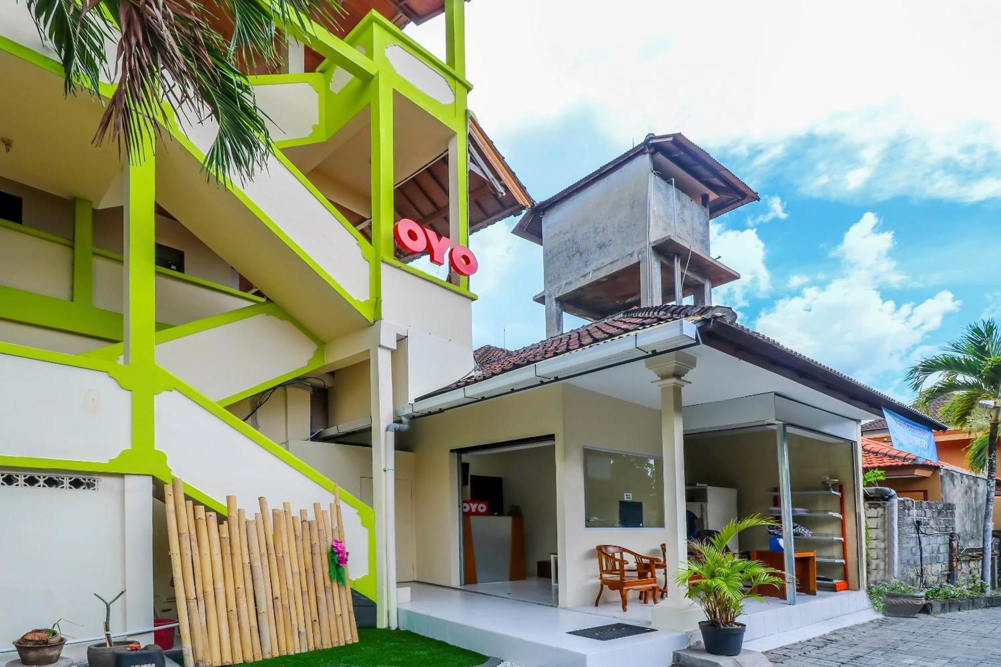 Oyo 2184 Nan Berlian Legian (Bali)