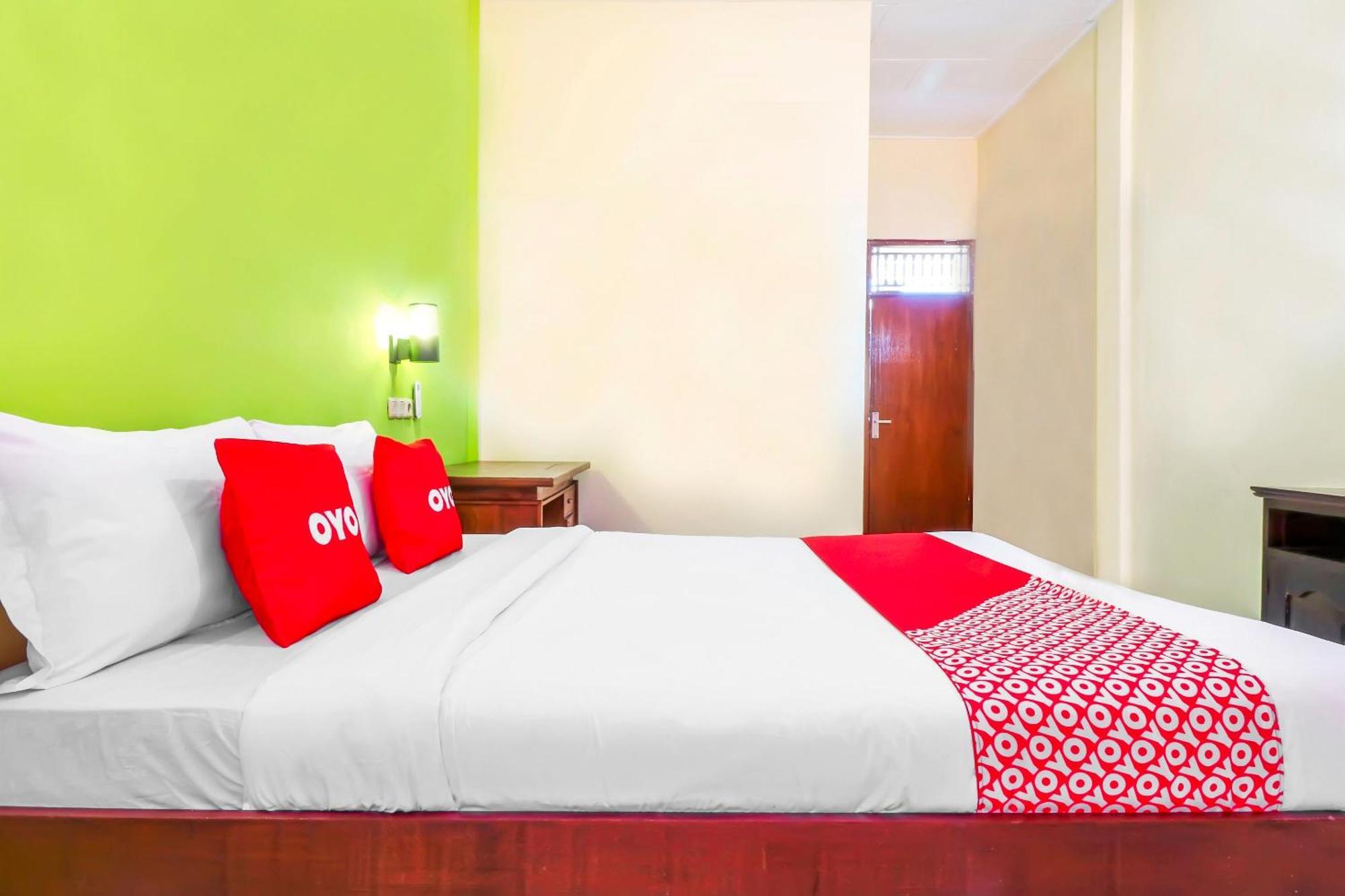 Oyo 2184 Nan Berlian Hotel