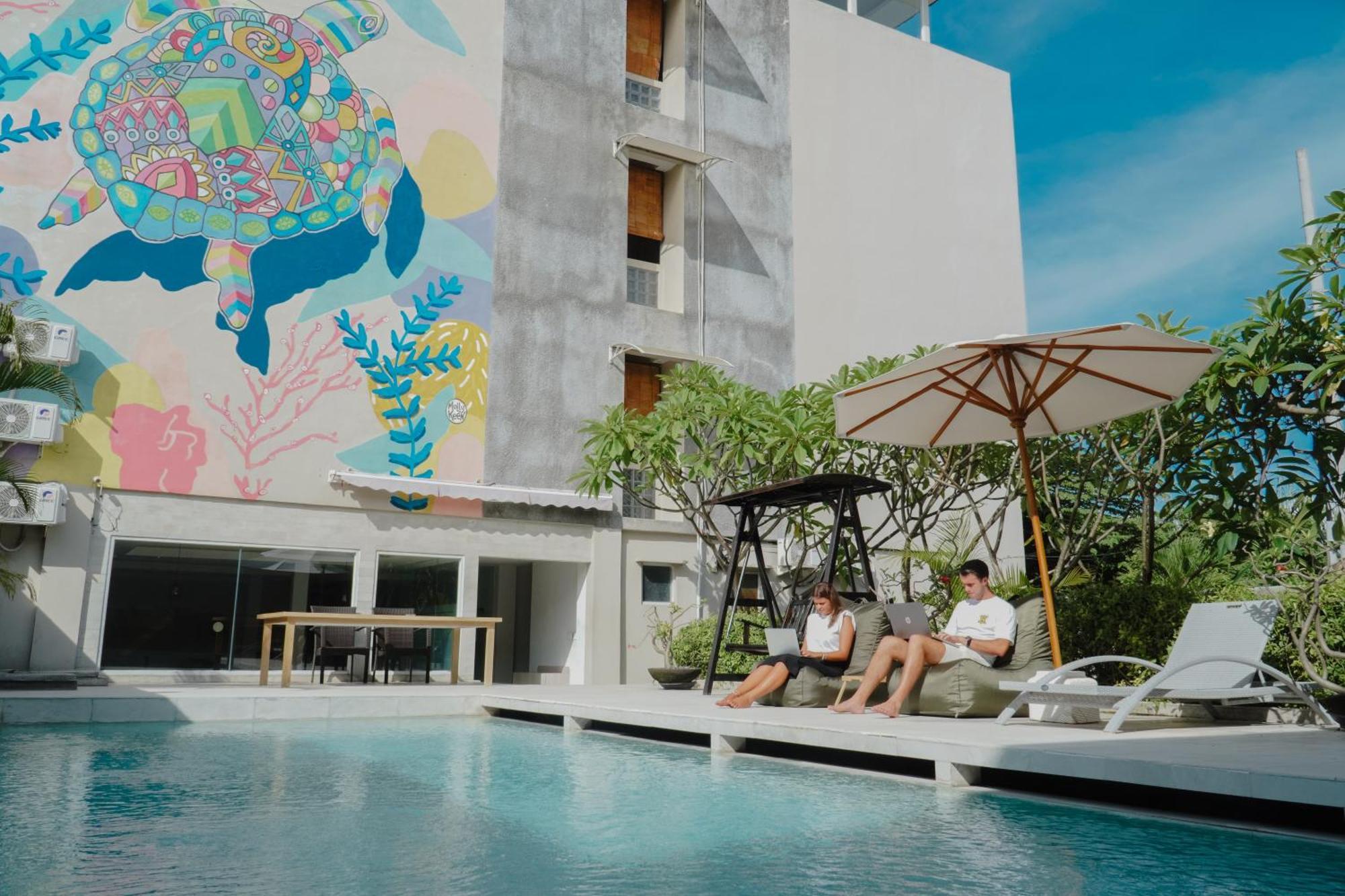 Bali Bustle Kuta Coliving & Coworking Space Legian (Bali)