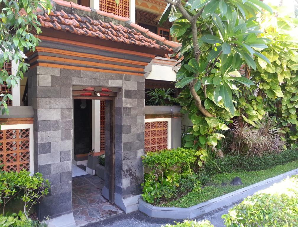 Dewa Bharata 3* Legian
