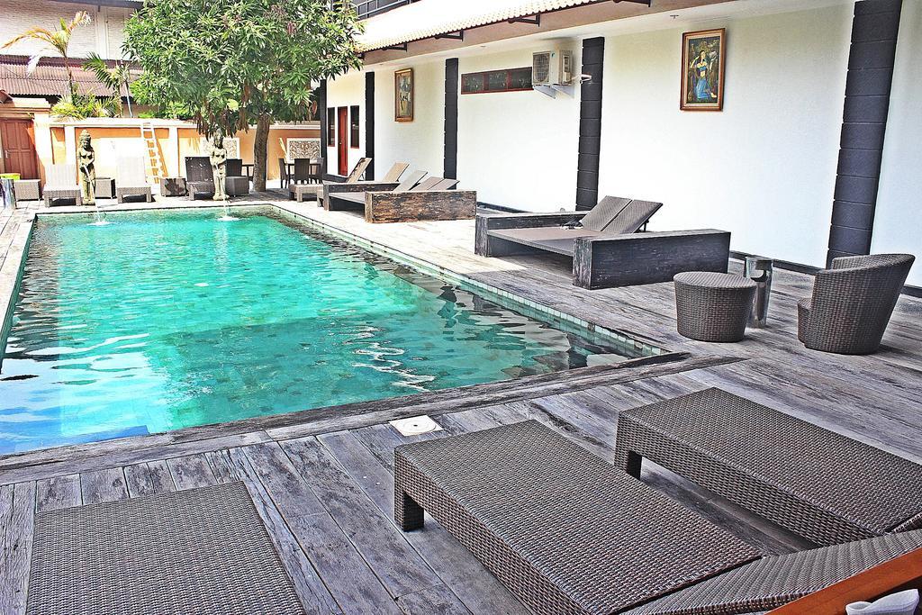Hostel Mirah