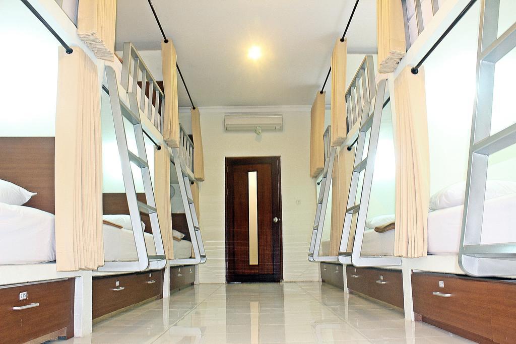 Hostel Mirah *