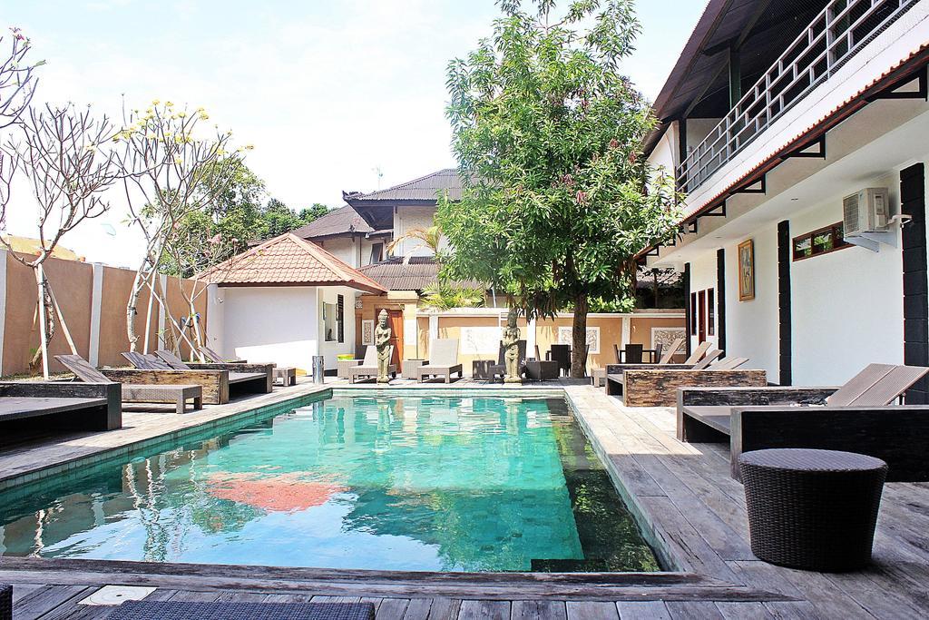 Hostel Mirah