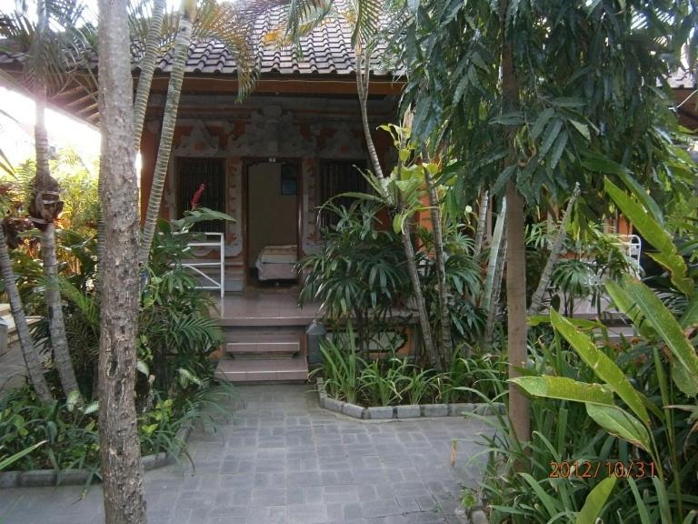 Adus Casa de hóspedes 2*