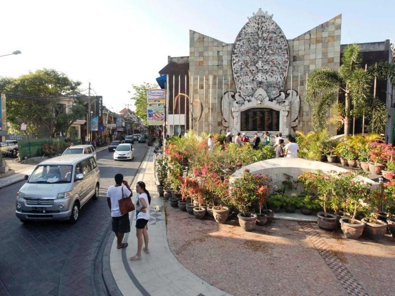 Troppo Zone Puri Rama Kuta Legian