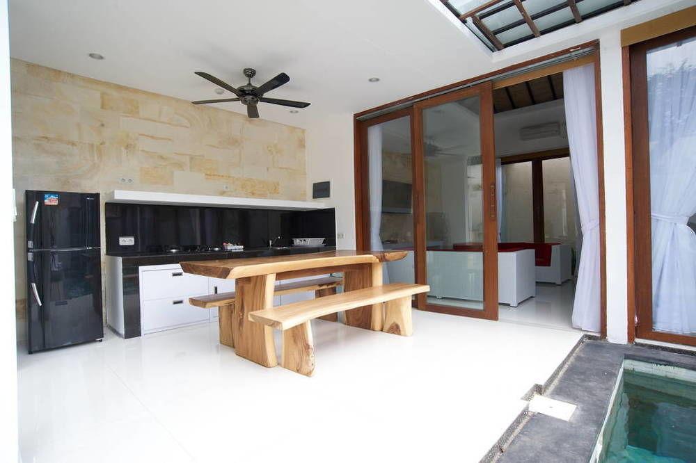 Villa Hk Bali Legian (Bali)